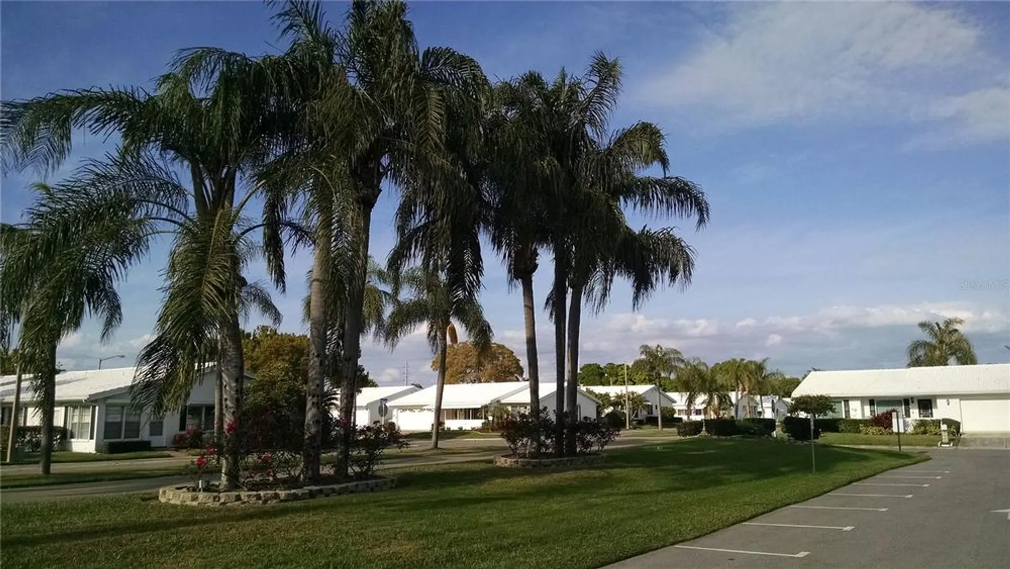 Property Slideshow image 70 of 72 | 9235 35th way n # 6, Pinellas Park, FL, 33782