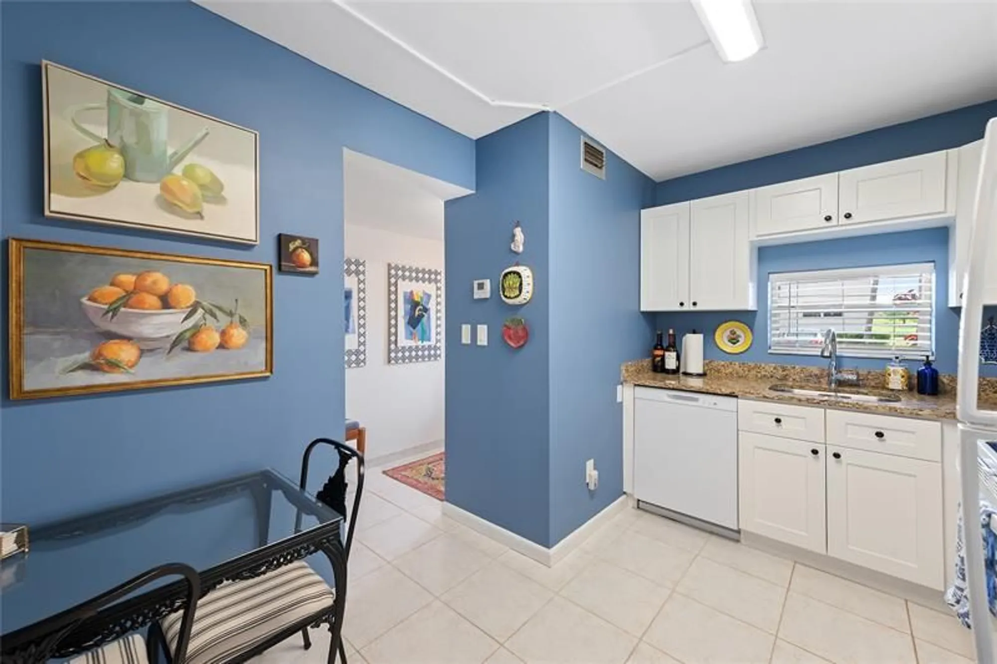 Property Slideshow image 8 of 36 | 9420 s hollybrook lake dr 109, Pembroke Pines, FL, 33025