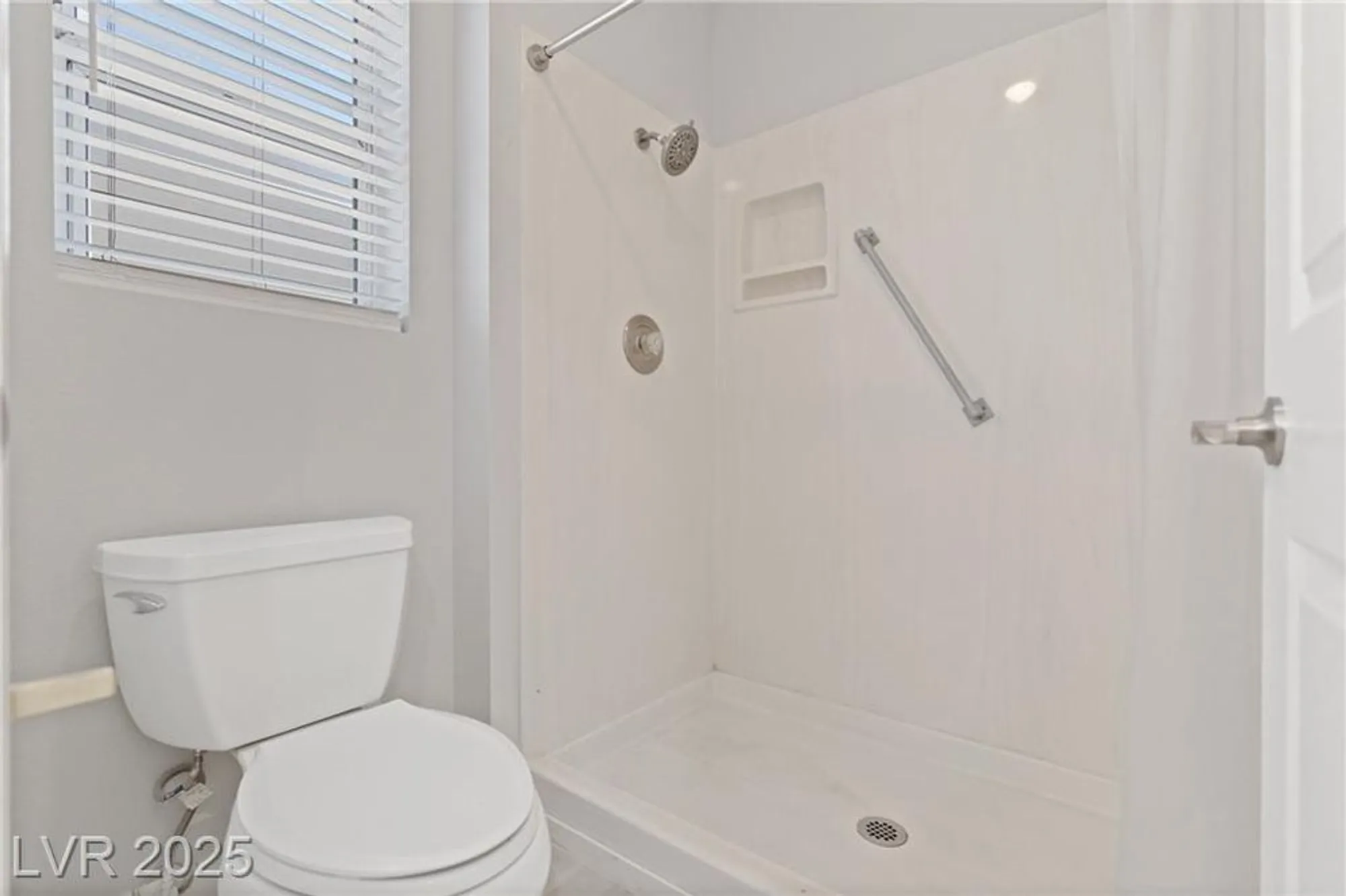 Property Slideshow image 23 of 32 | 9104 sundial dr, Las Vegas, NV, 89134