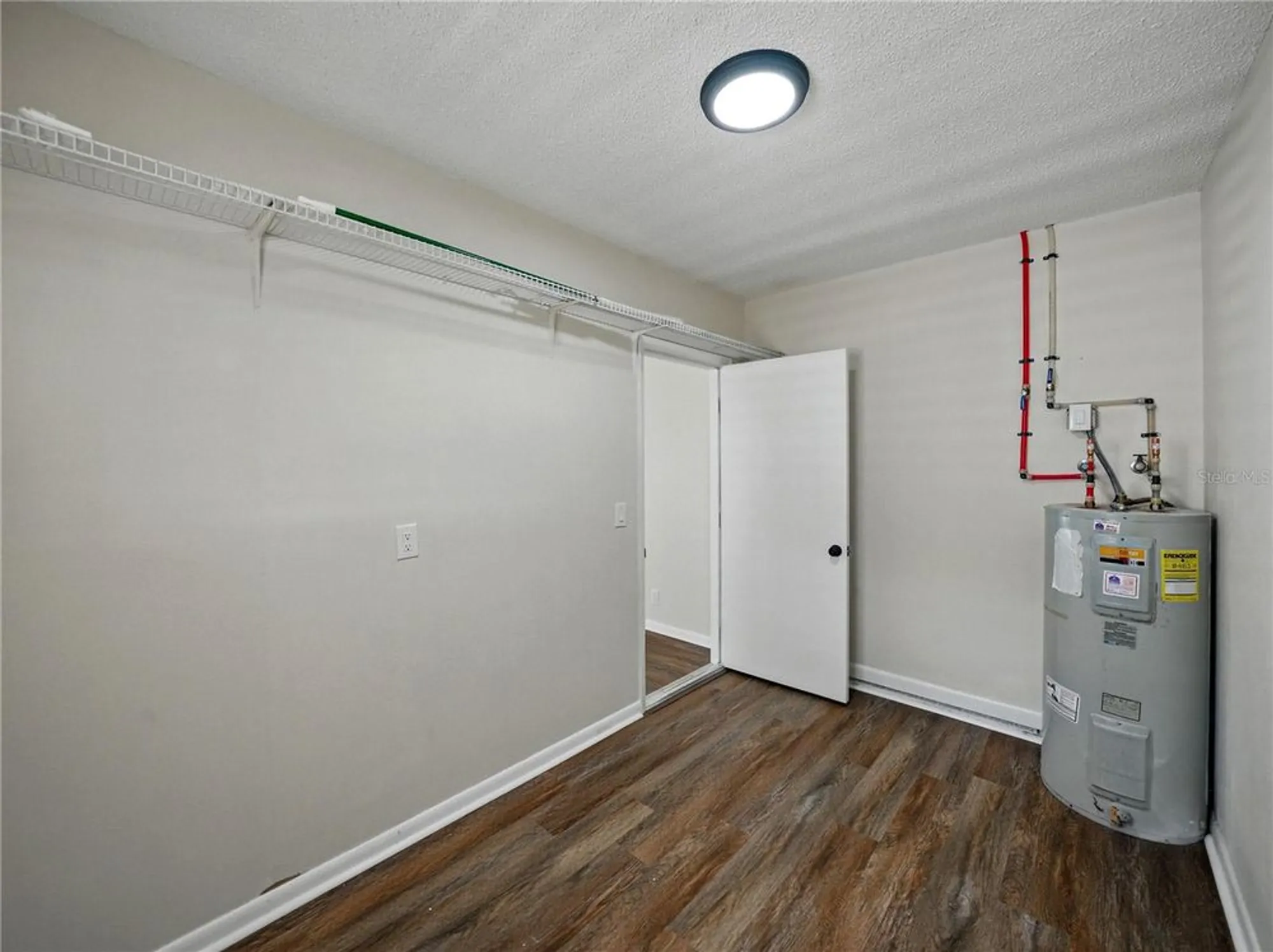 Property Slideshow image 37 of 55 | 4965 goldenview ln, Lakeland, FL, 33811