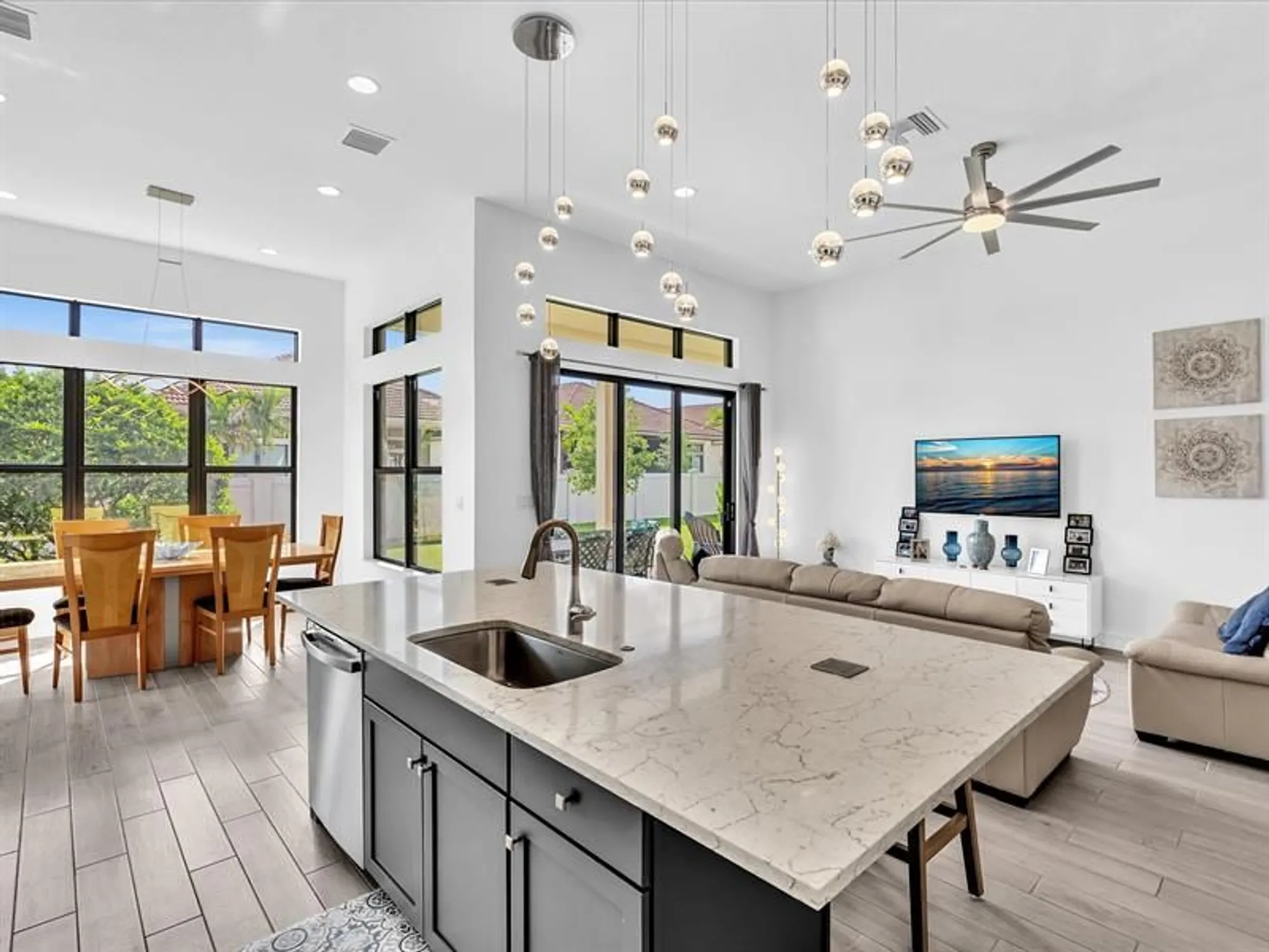 Property Slideshow image 15 of 98 | 8928 bastille cir e, Parkland, FL, 33076