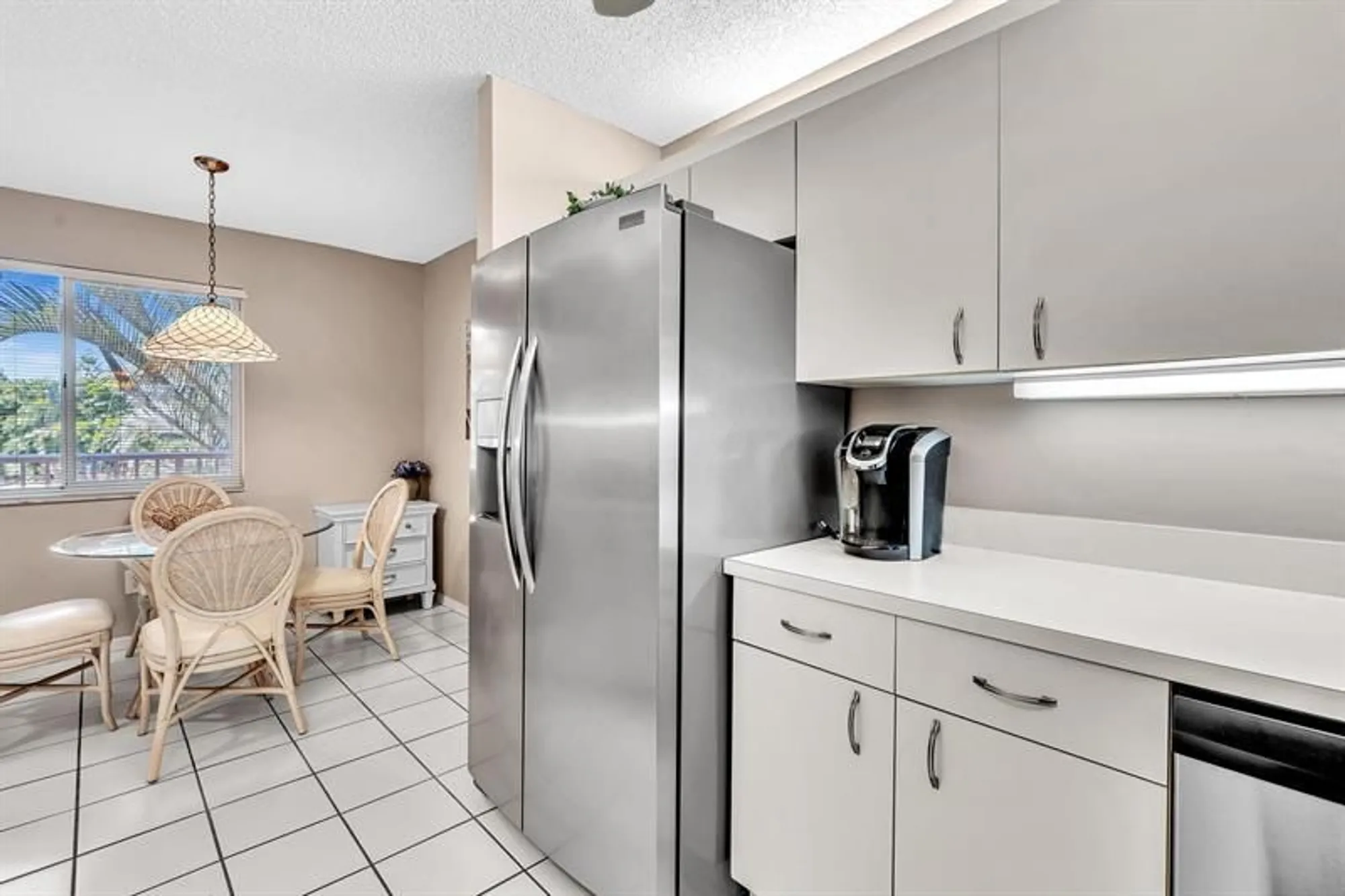 Property Slideshow image 6 of 71 | 7512 n devon dr 210, Tamarac, FL, 33321