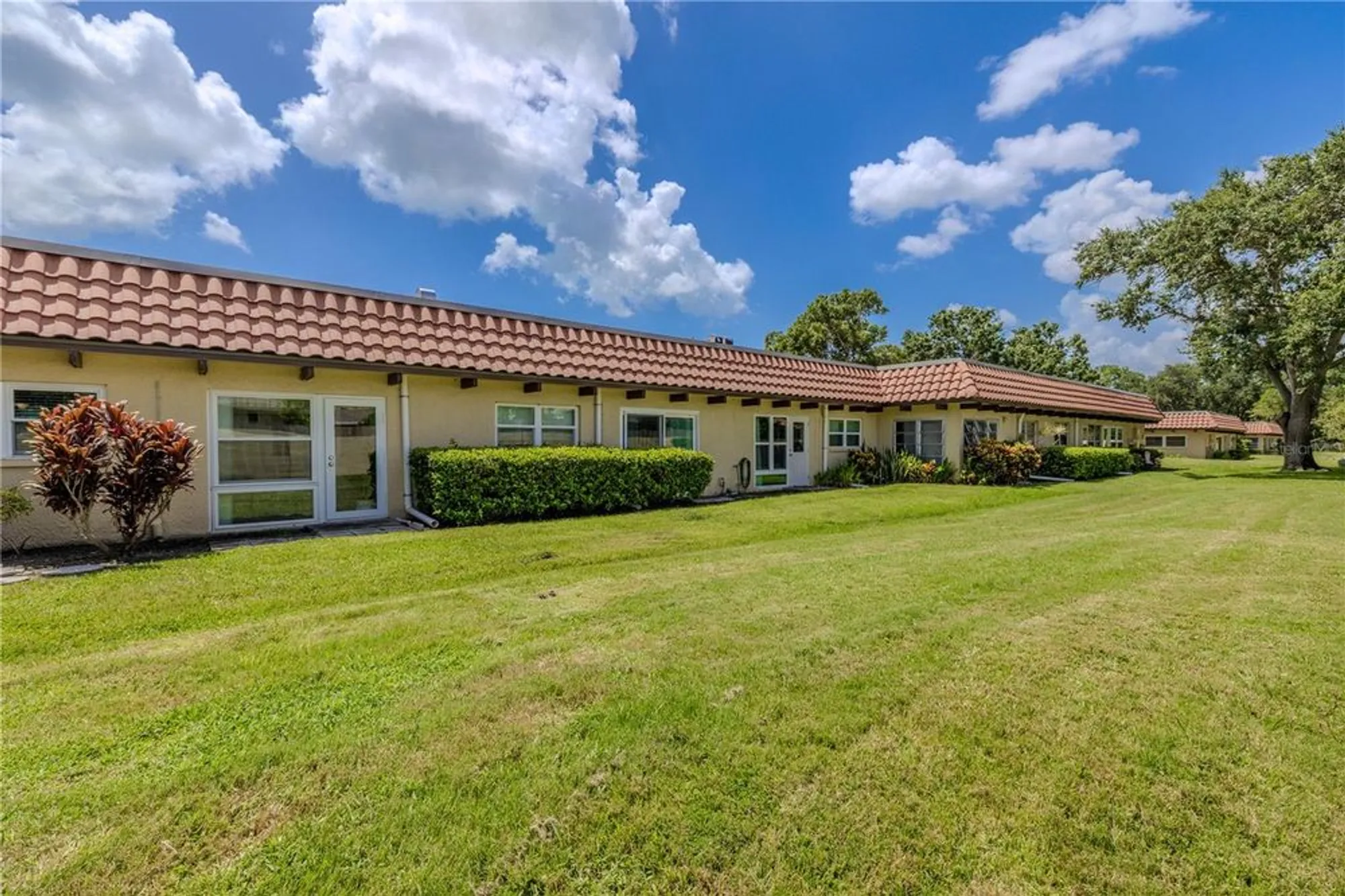Property Slideshow image 1 of 31 | 1701 pinehurst rd 19f, Dunedin, FL, 34698