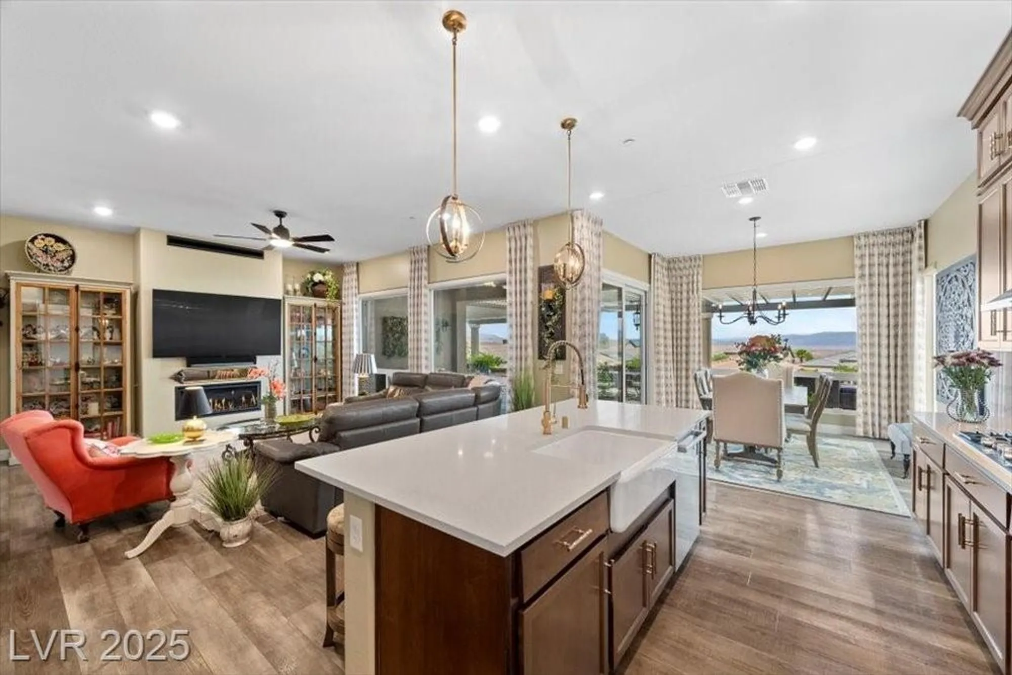 Property Slideshow image 14 of 69 | 44 stone yucca ct, Henderson, NV, 89011