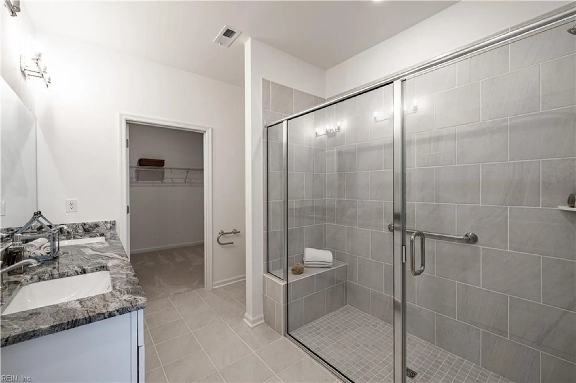 Property Slideshow image 6 of 44 | 200 oxford ave # 46-2, Smithfield, VA, 23430