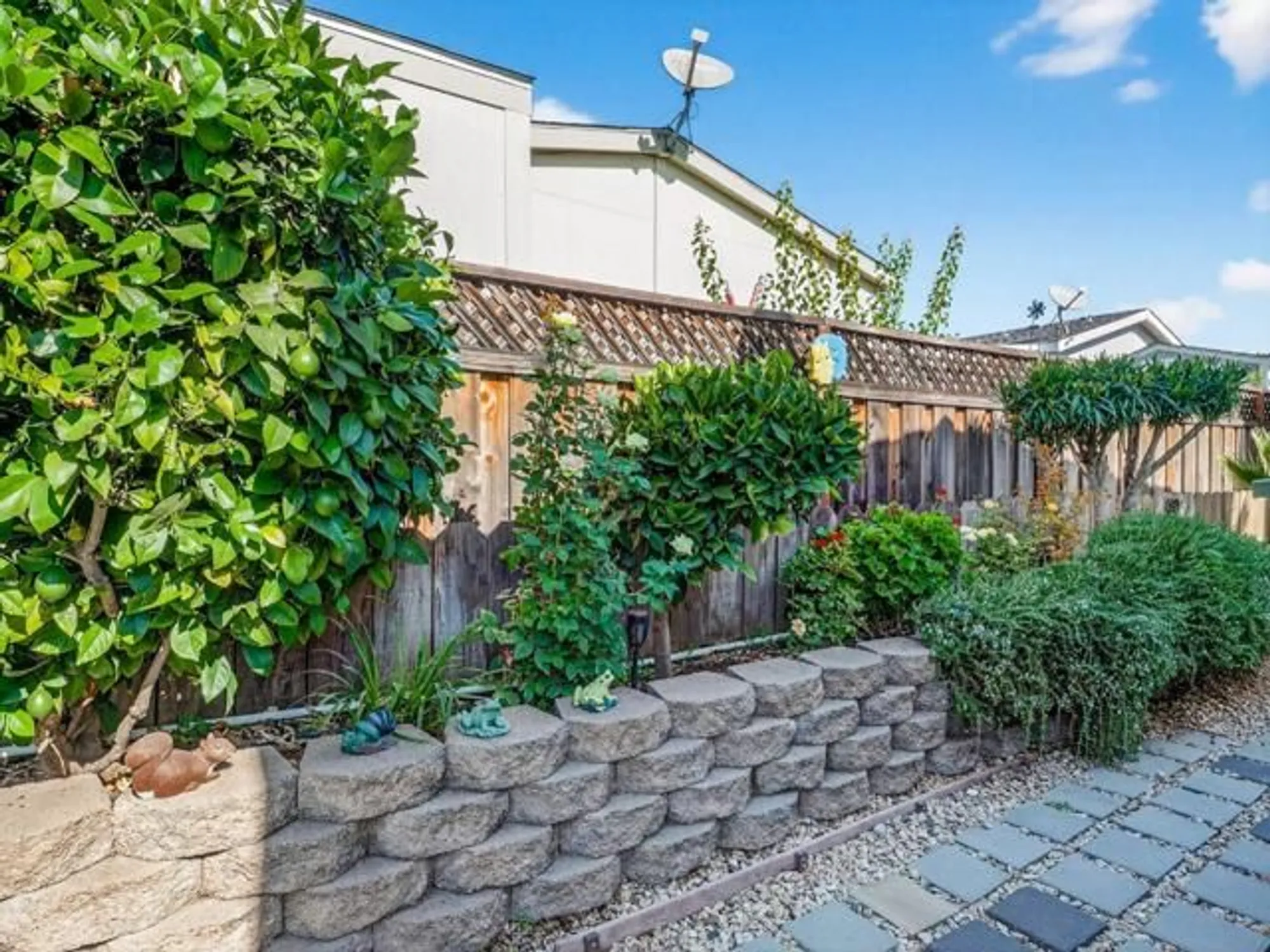 Property Slideshow image 30 of 35 | 136 vinewood ln, Morgan Hill, CA, 95037