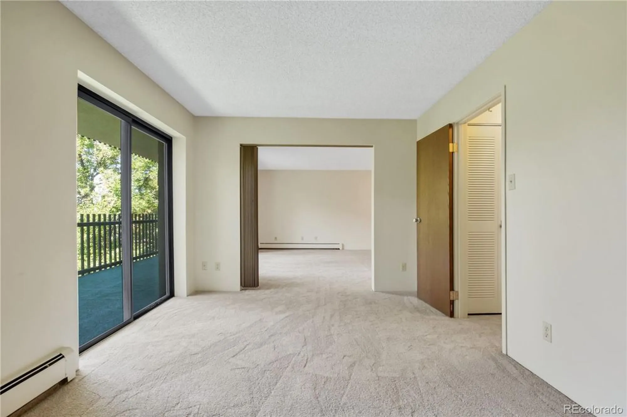 Property Slideshow image 12 of 45 | 13691 e marina dr 208, Aurora, CO, 80014