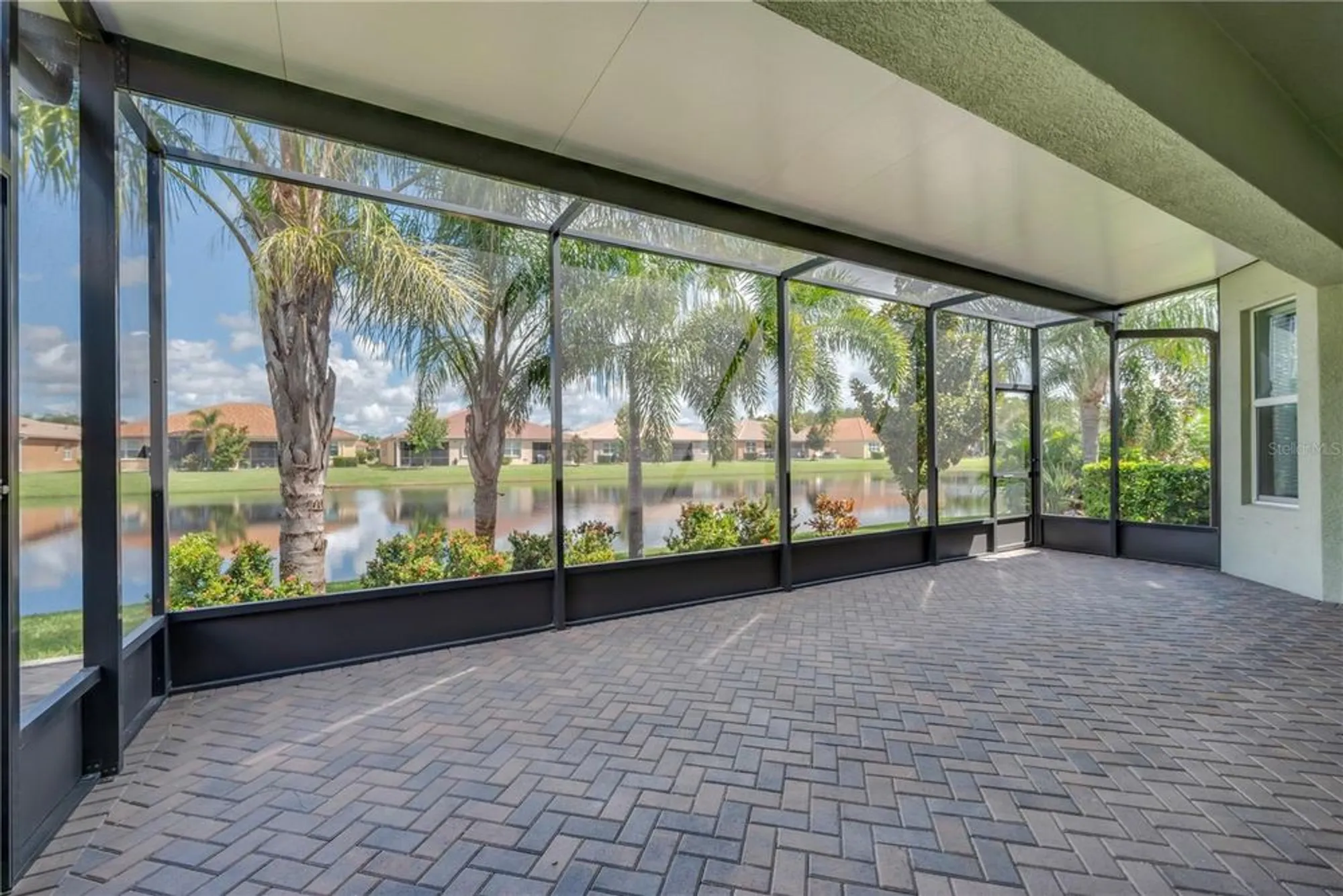 Property Slideshow image 28 of 51 | 4948 grand banks dr, Wimauma, FL, 33598