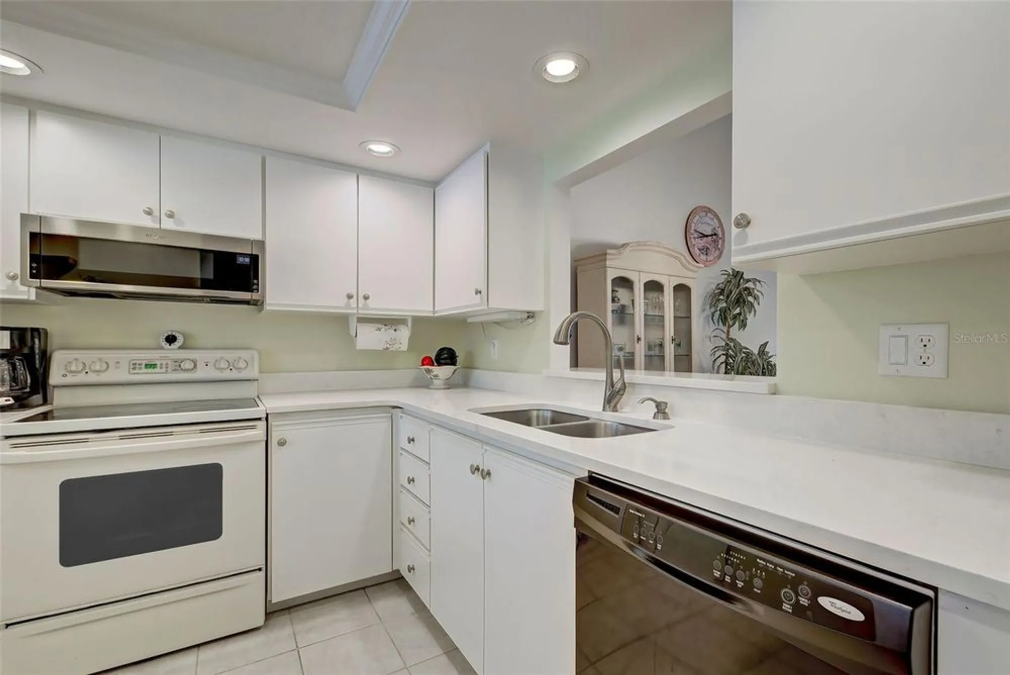 Property Slideshow image 18 of 44 | 1100 capri isles blvd 324, Venice, FL, 34292