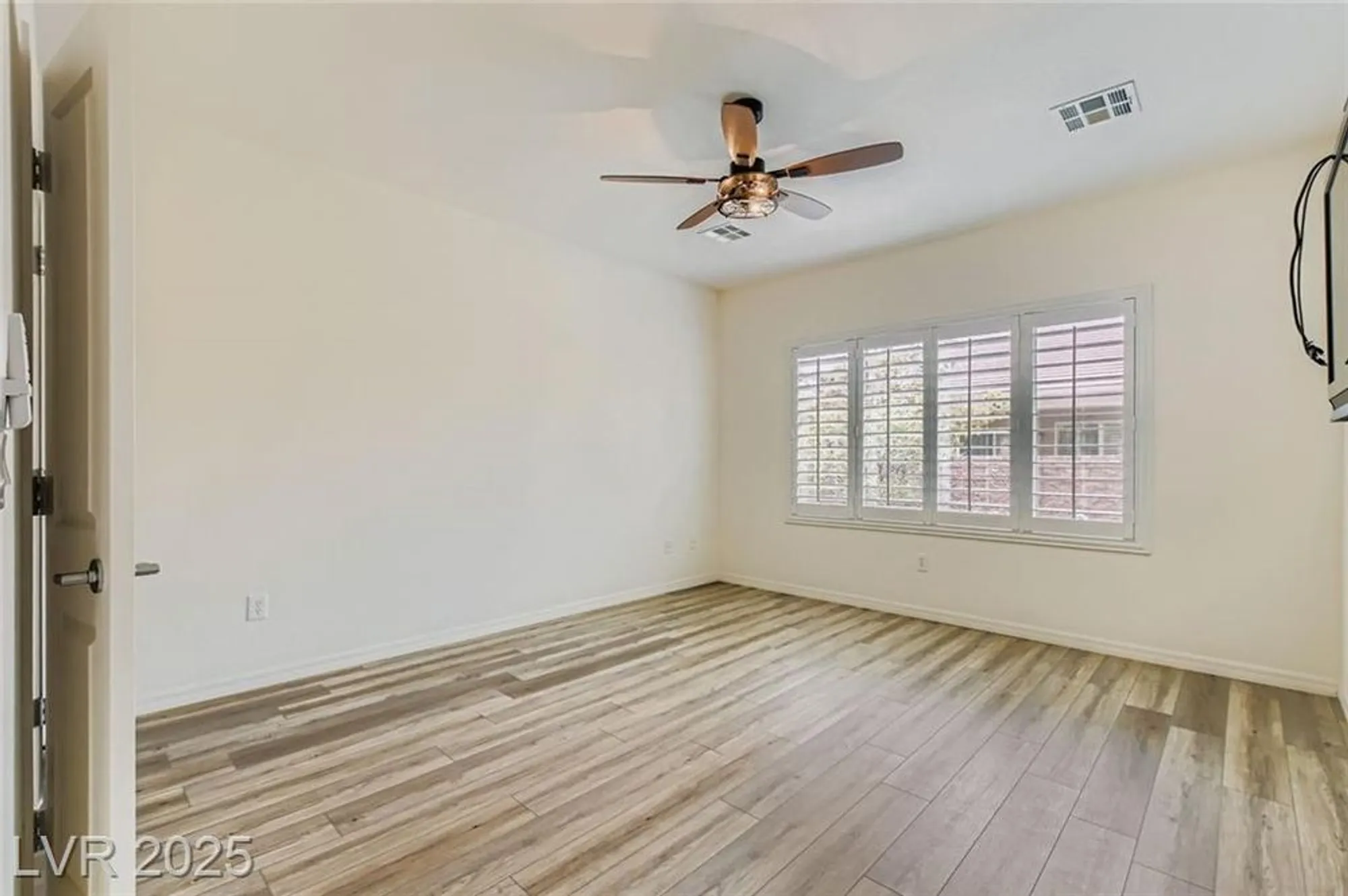 Property Slideshow image 15 of 33 | 3220 flinthead dr, North Las Vegas, NV, 89084