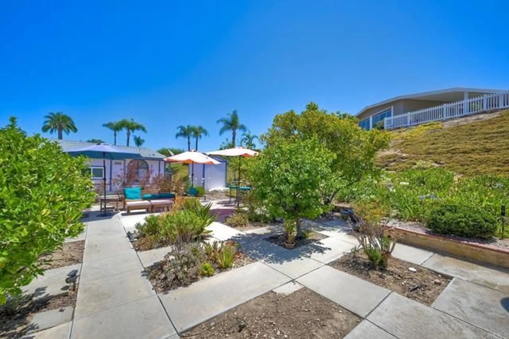 Property Slideshow image 20 of 34 | 1447 puritan dr, Oceanside, CA, 92057