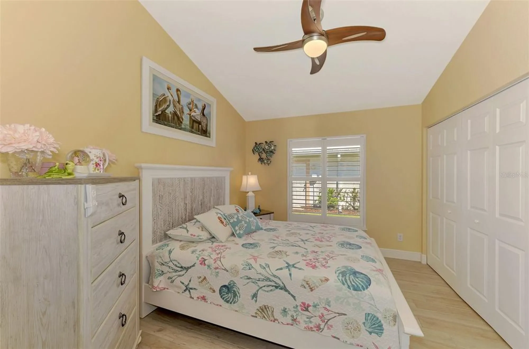 Property Slideshow image 36 of 55 | 320 bermuda ct 10, Venice, FL, 34293