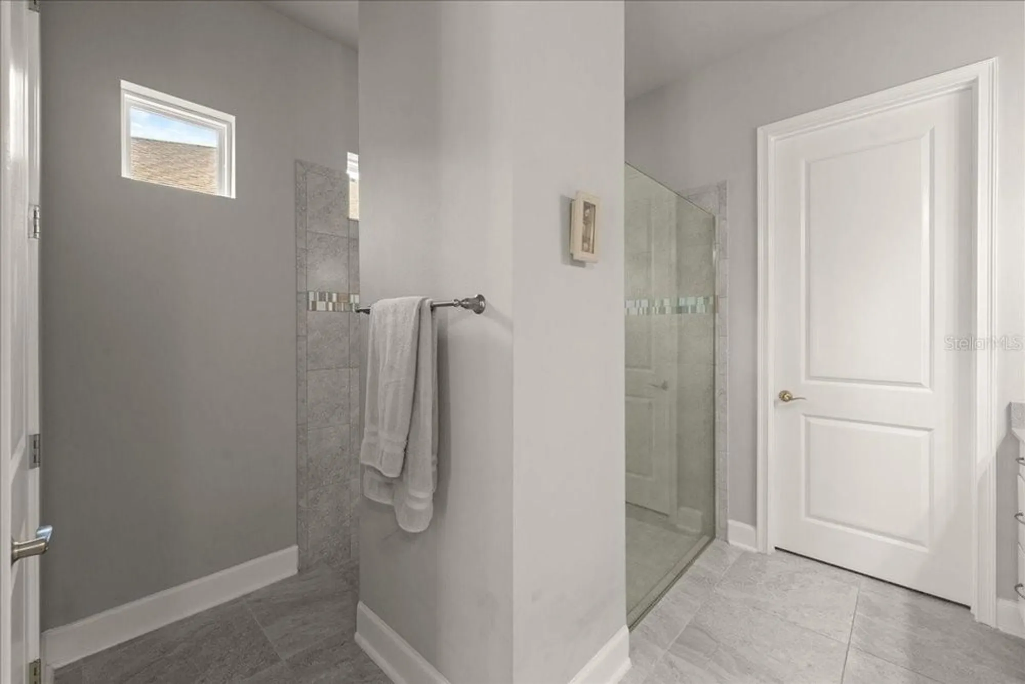 Property Slideshow image 21 of 67 | 827 creekwood dr, Ormond Beach, FL, 32174