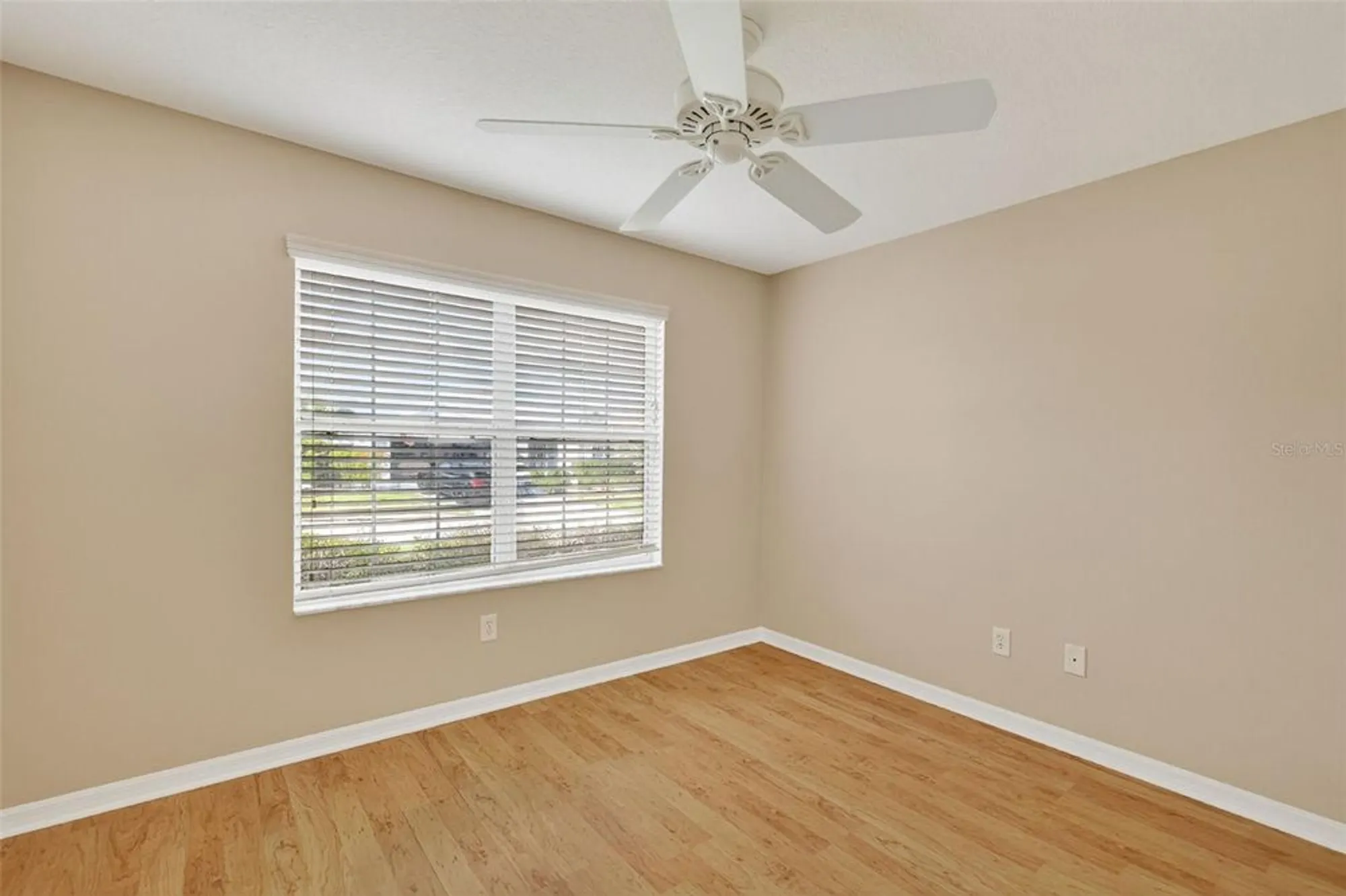 Property Slideshow image 23 of 36 | 2377 longbow trl, The Villages, FL, 32162