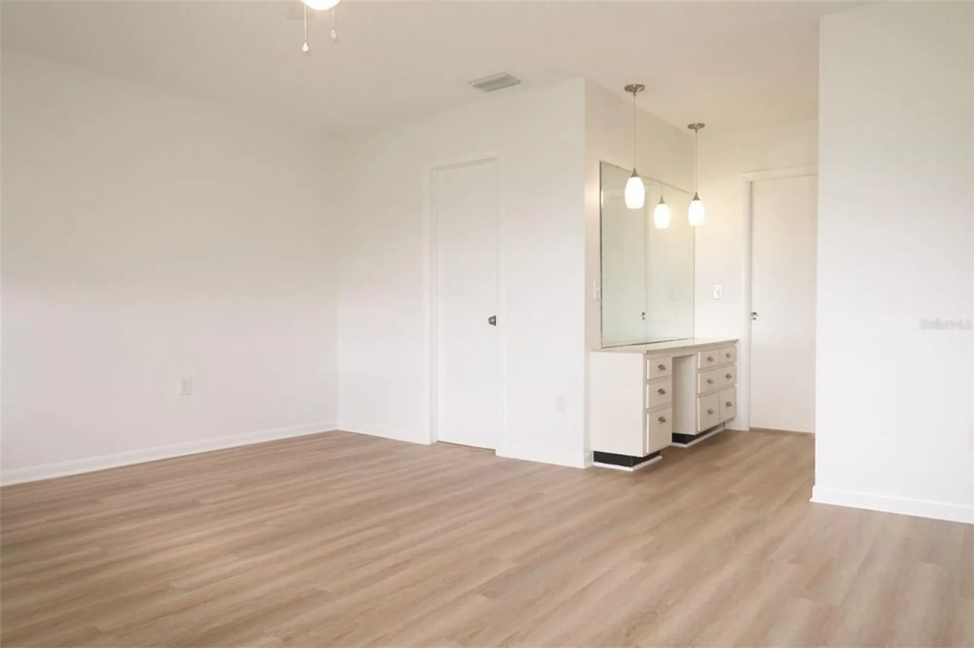 Property Slideshow image 15 of 24 | 604 ojai ave, Sun City Center, FL, 33573