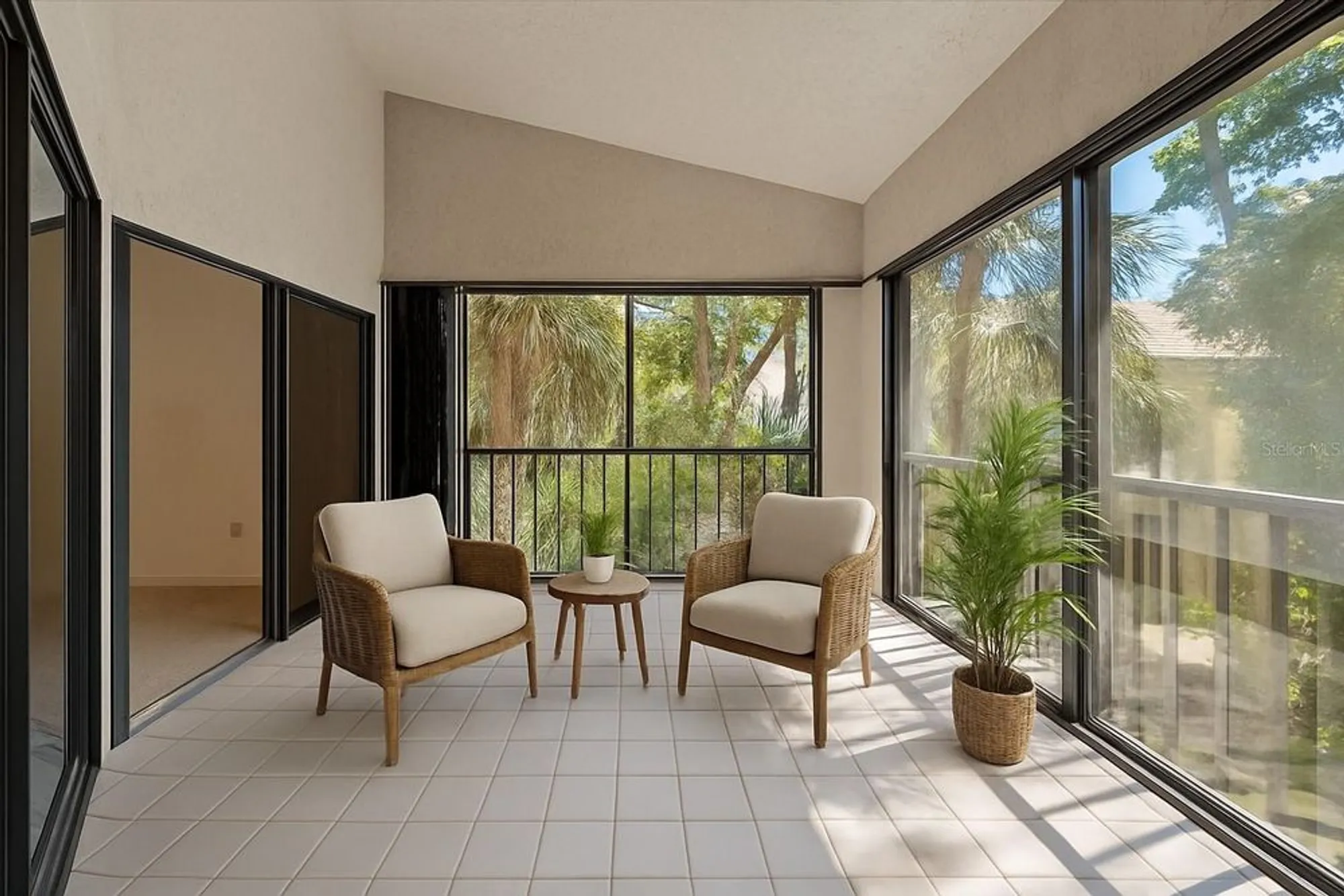 Property Slideshow image 33 of 54 | 1654 starling dr 201, Sarasota, FL, 34231