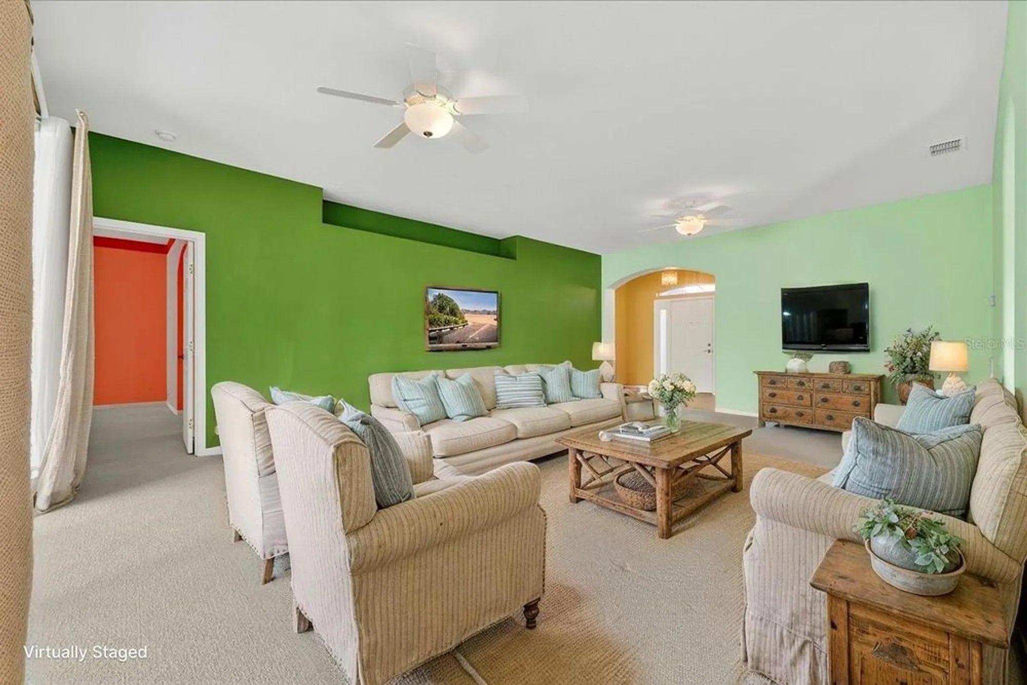 Property Slideshow image 15 of 53 | 4220 windchime ln, Lakeland, FL, 33811