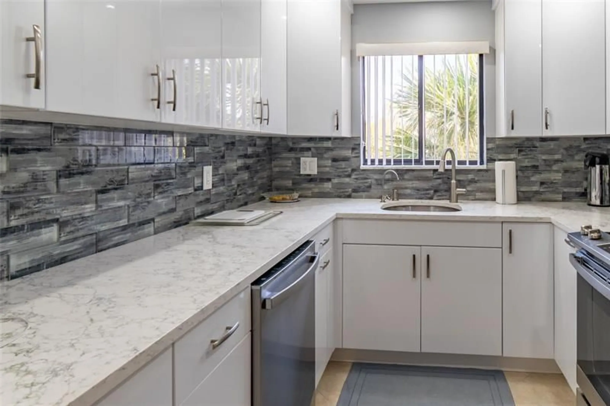 Property Slideshow image 9 of 41 | 7448 ashmont cir 312, Tamarac, FL, 33321