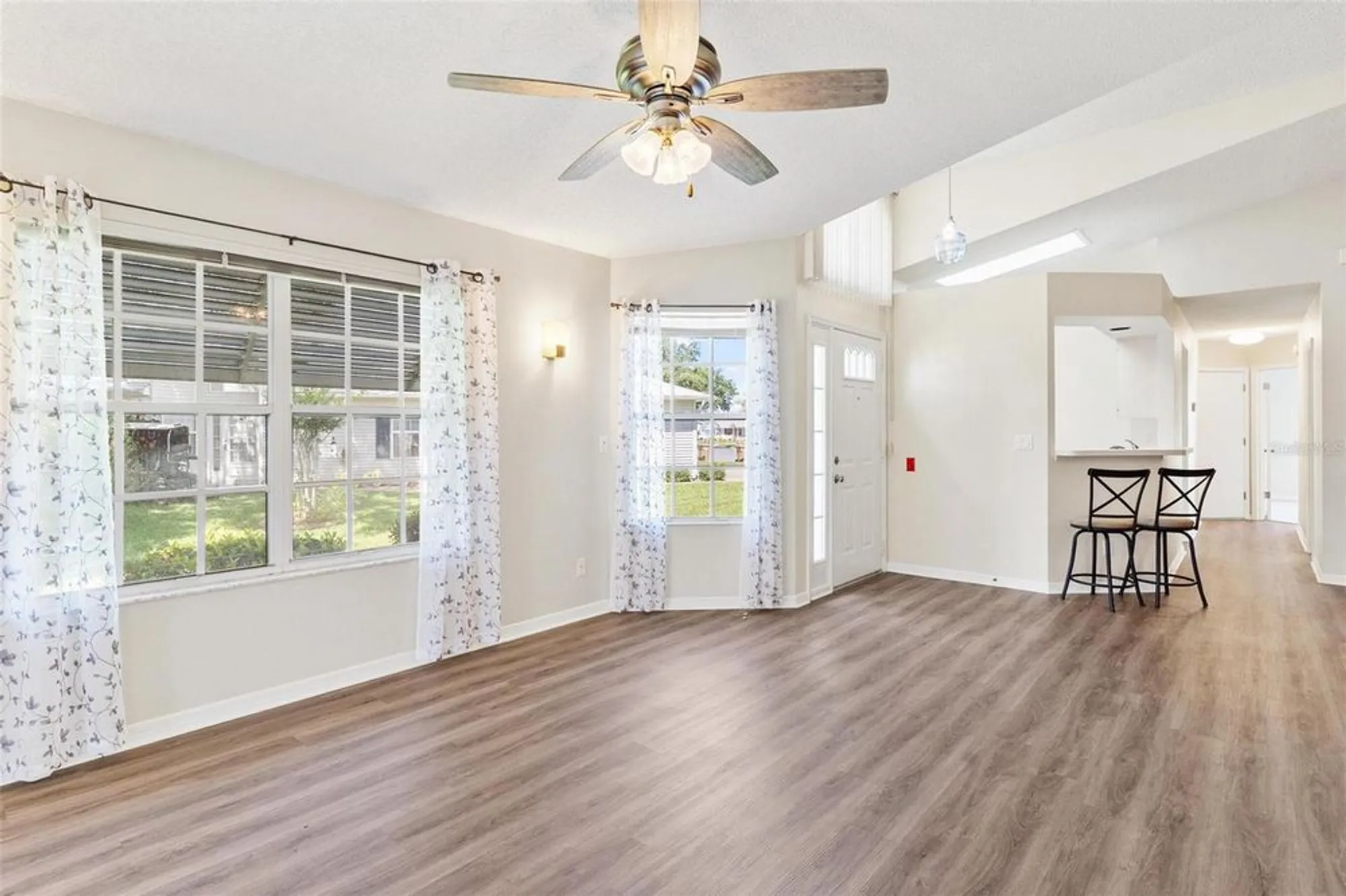 Property Slideshow image 11 of 49 | 26030 newcombe cir, Leesburg, FL, 34748