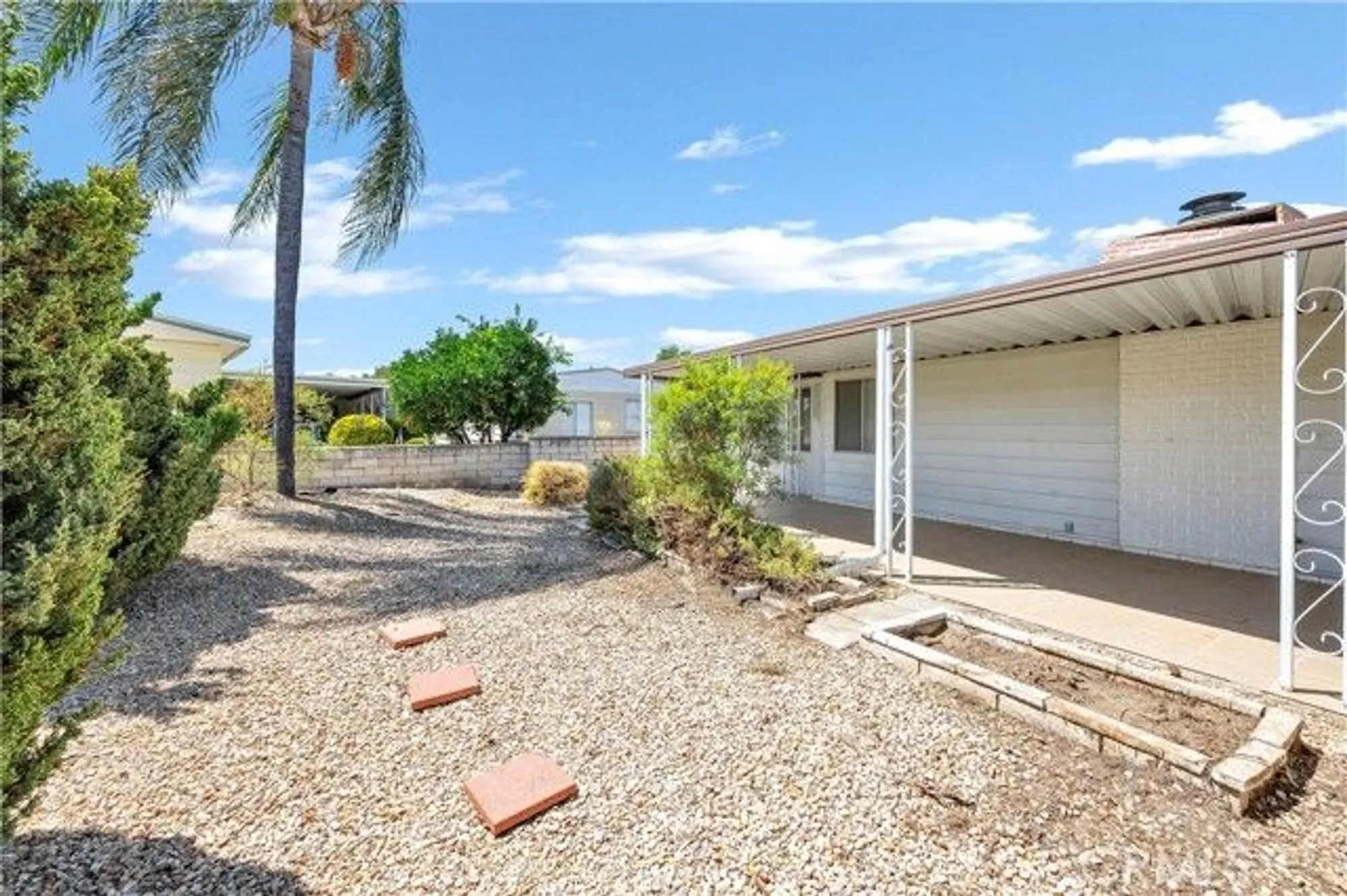 Property Slideshow image 27 of 34 | 2953 manzanita way, Hemet, CA, 92545