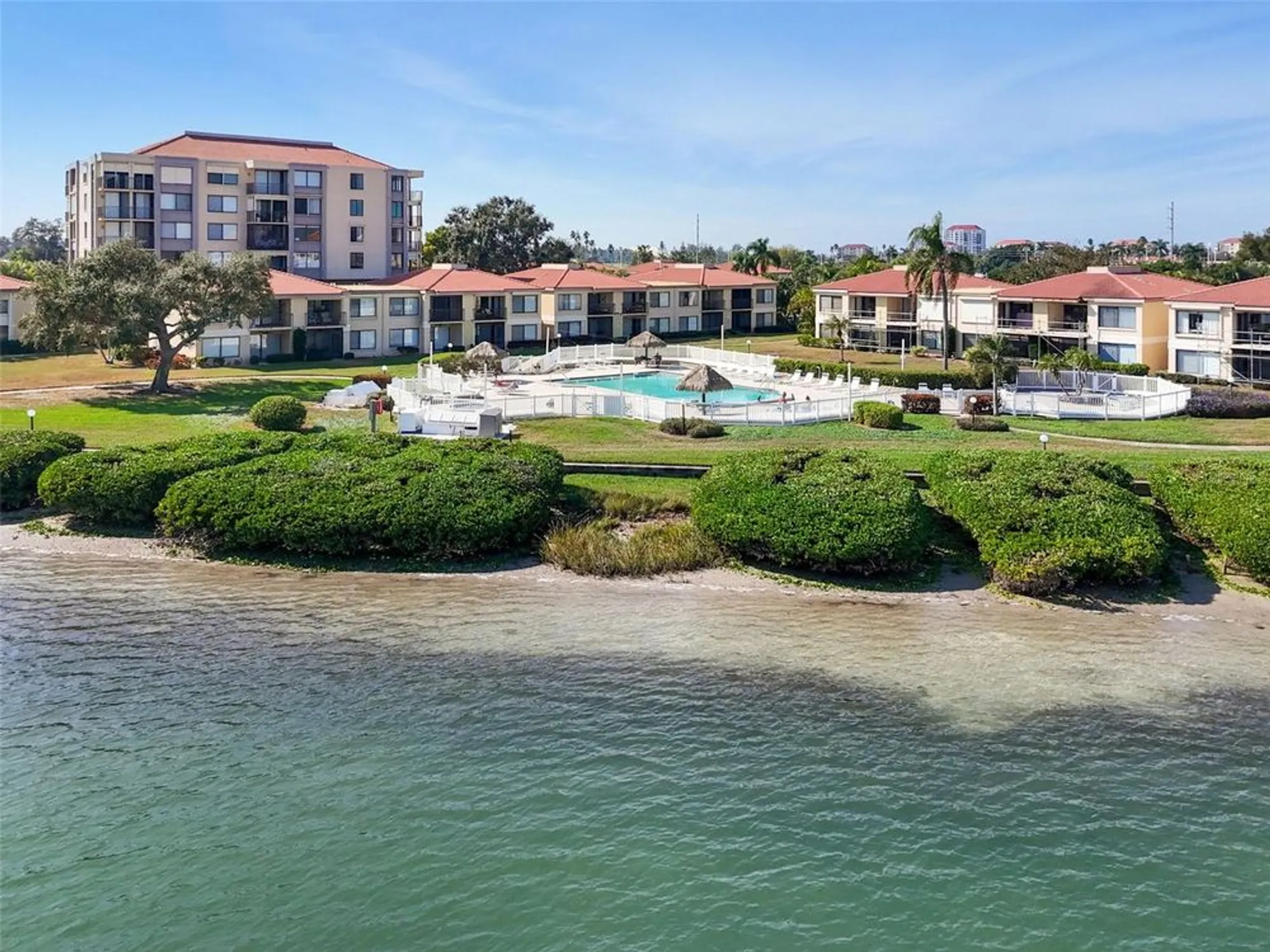 Property Slideshow image 38 of 52 | 6105 palma del mar blvd s apt 120, Saint Petersburg, FL, 33715