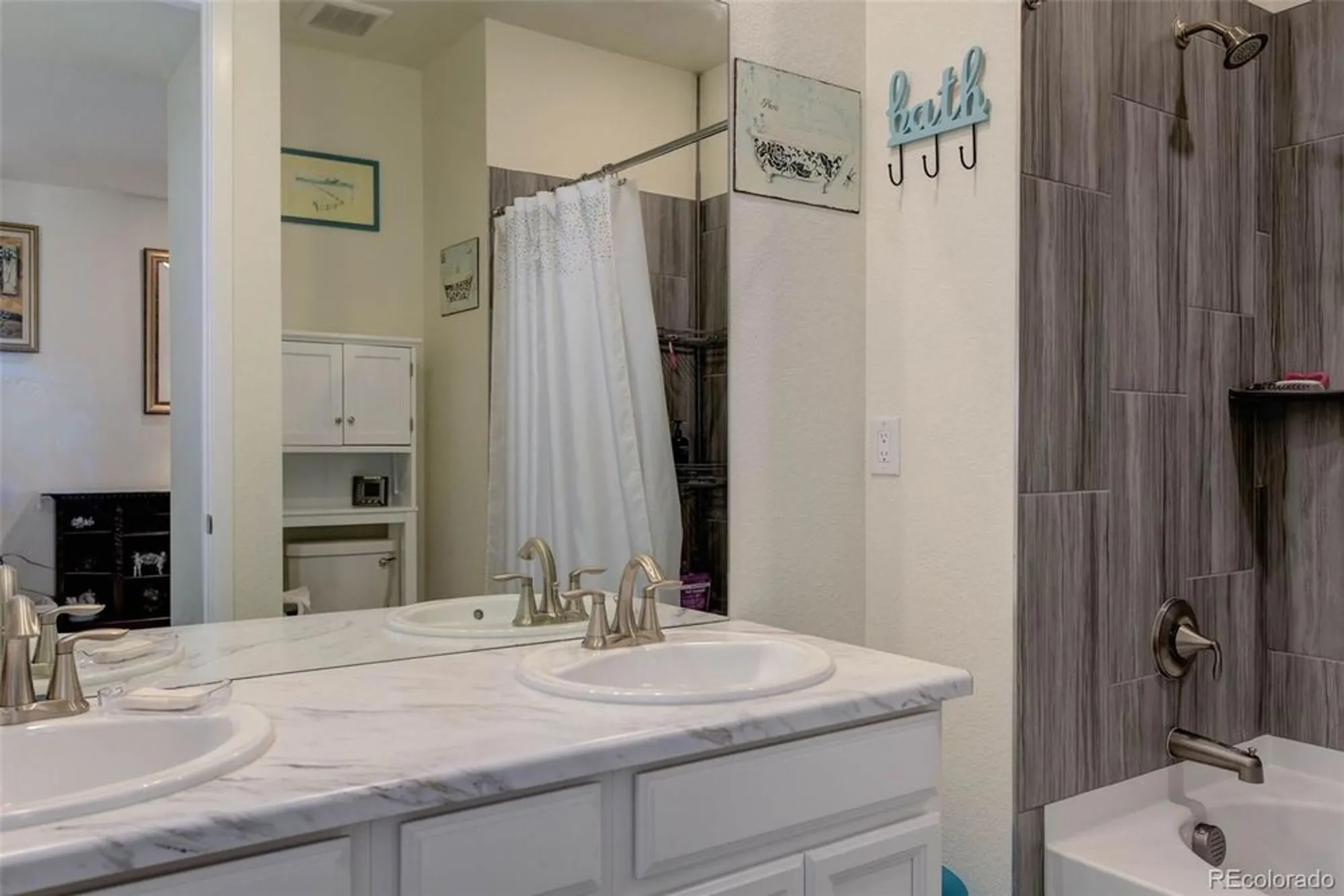 Property Slideshow image 23 of 48 | 8901 s ukraine ct, Aurora, CO, 80016