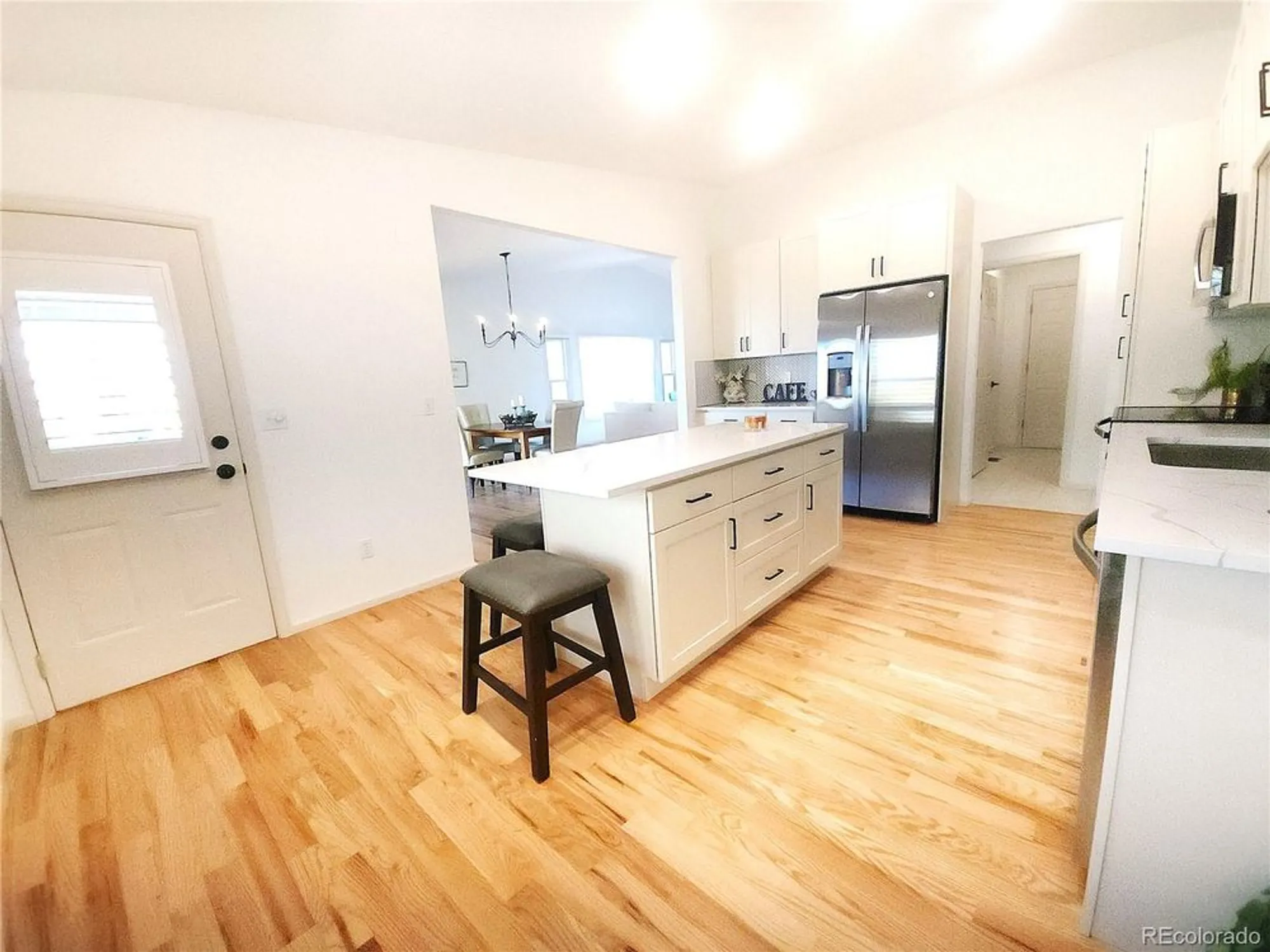 Property Slideshow image 7 of 31 | 4927 greenwich way, Highlands Ranch, CO, 80130