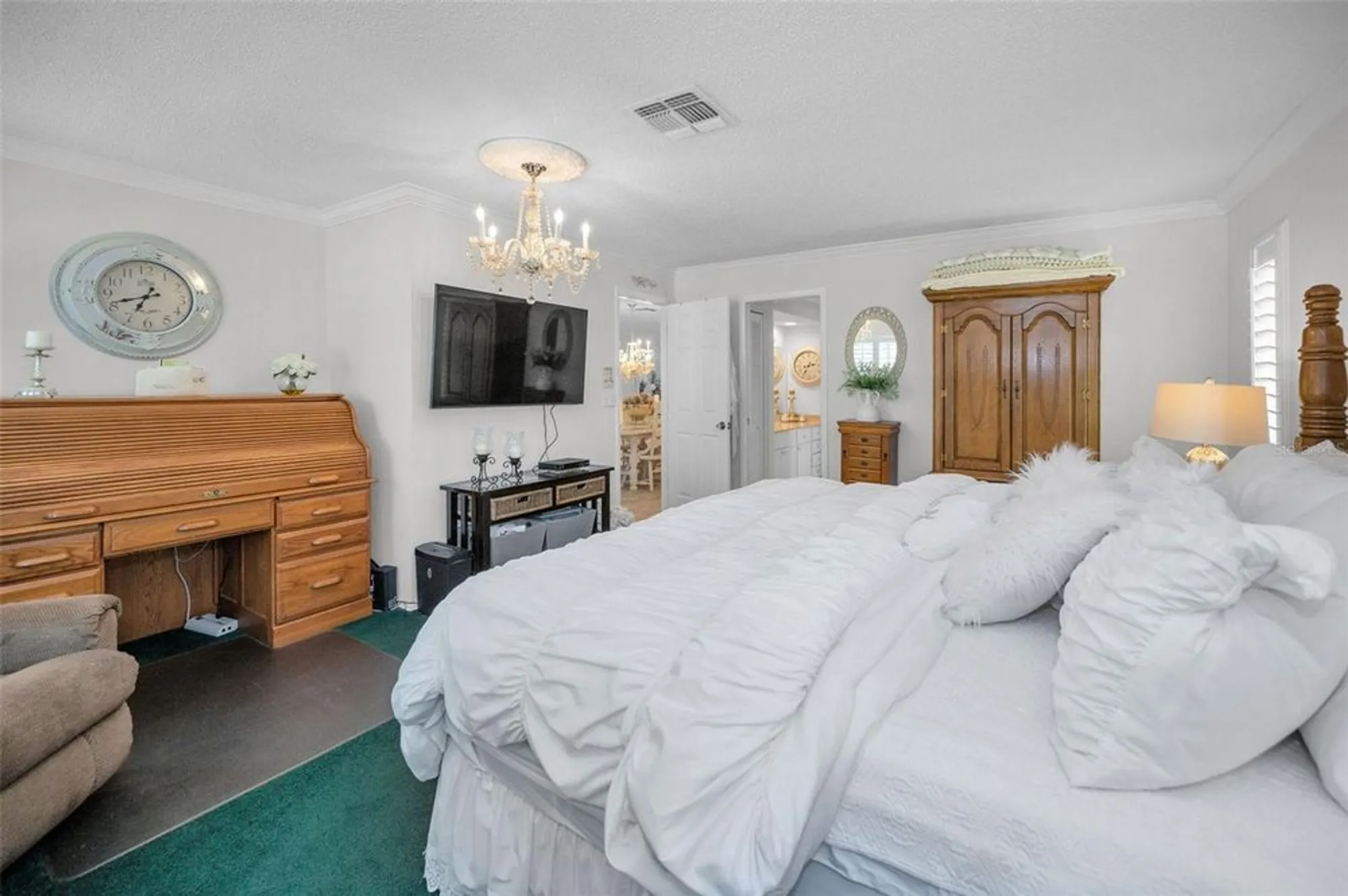 Property Slideshow image 21 of 58 | 1199 woodfield ct, Palm Harbor, FL, 34684