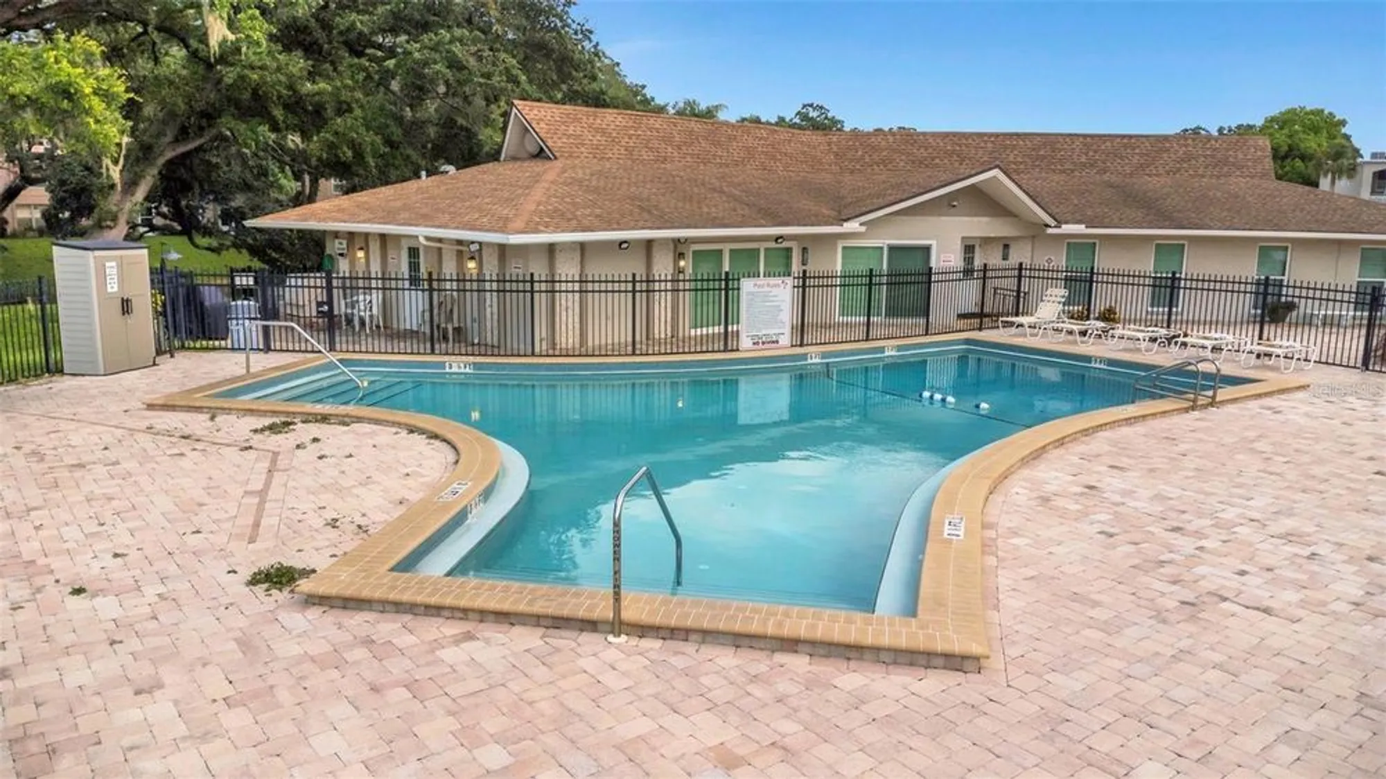Property Slideshow image 28 of 37 | 940 virginia st 303, Dunedin, FL, 34698