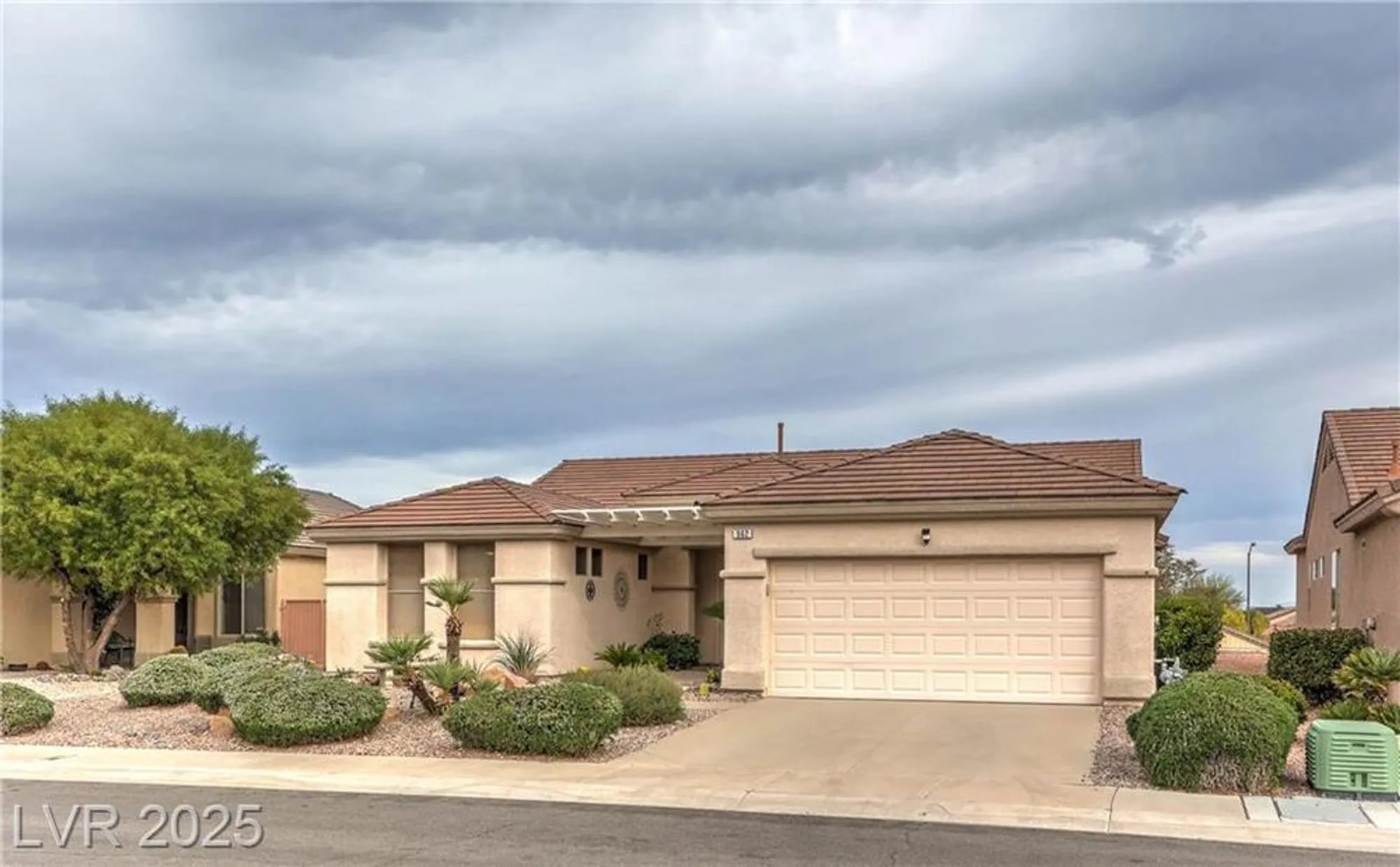 Property Slideshow image 34 of 36 | 562 mountain links dr, Henderson, NV, 89012