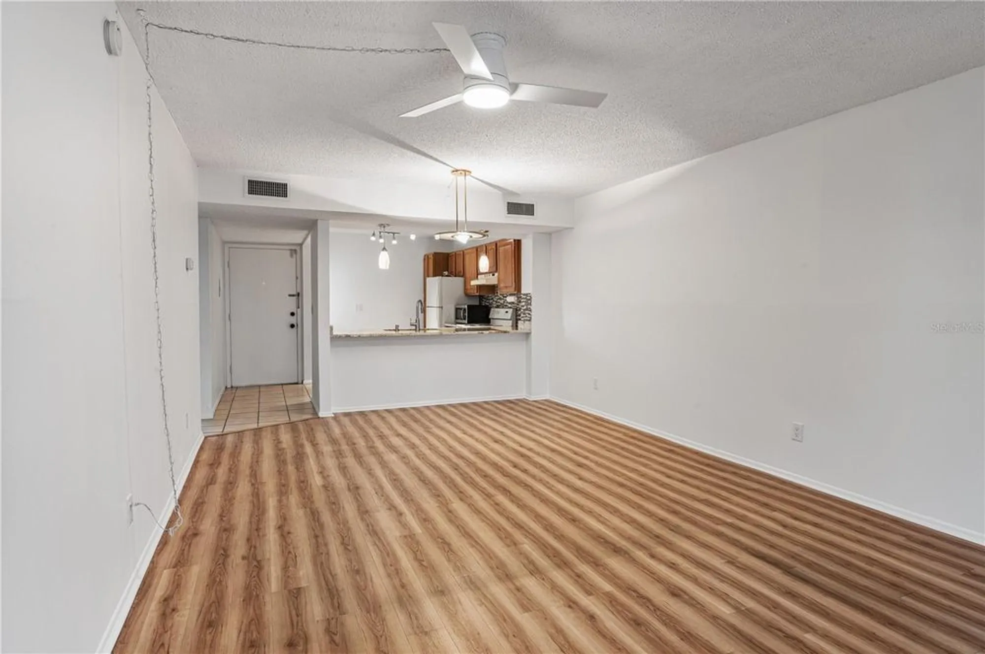 Property Slideshow image 7 of 23 | 14130 rosemary ln apt 4313, Largo, FL, 33774