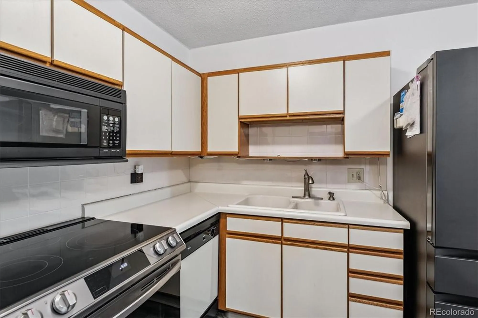 Property Slideshow image 7 of 31 | 775 s alton way 6c, Denver, CO, 80247