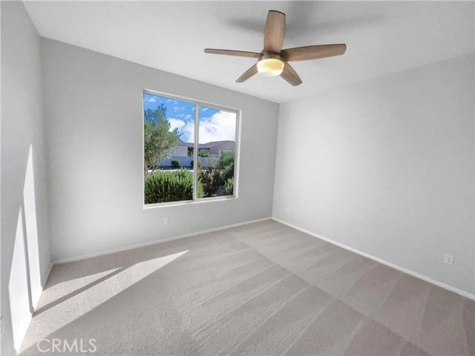 Property Slideshow image 12 of 18 | 11444 river run st, Apple Valley, CA, 92308