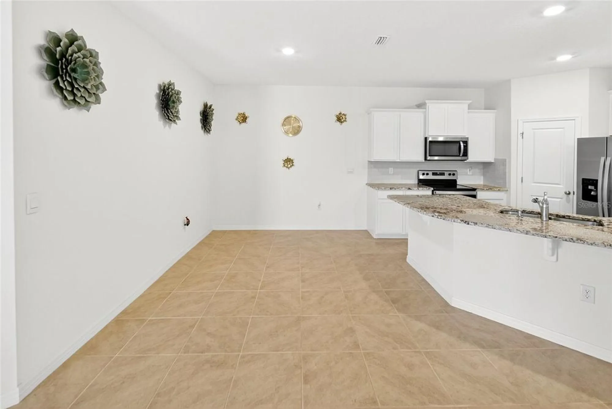 Property Slideshow image 17 of 28 | 5365 nw 46th lane rd, Ocala, FL, 34482