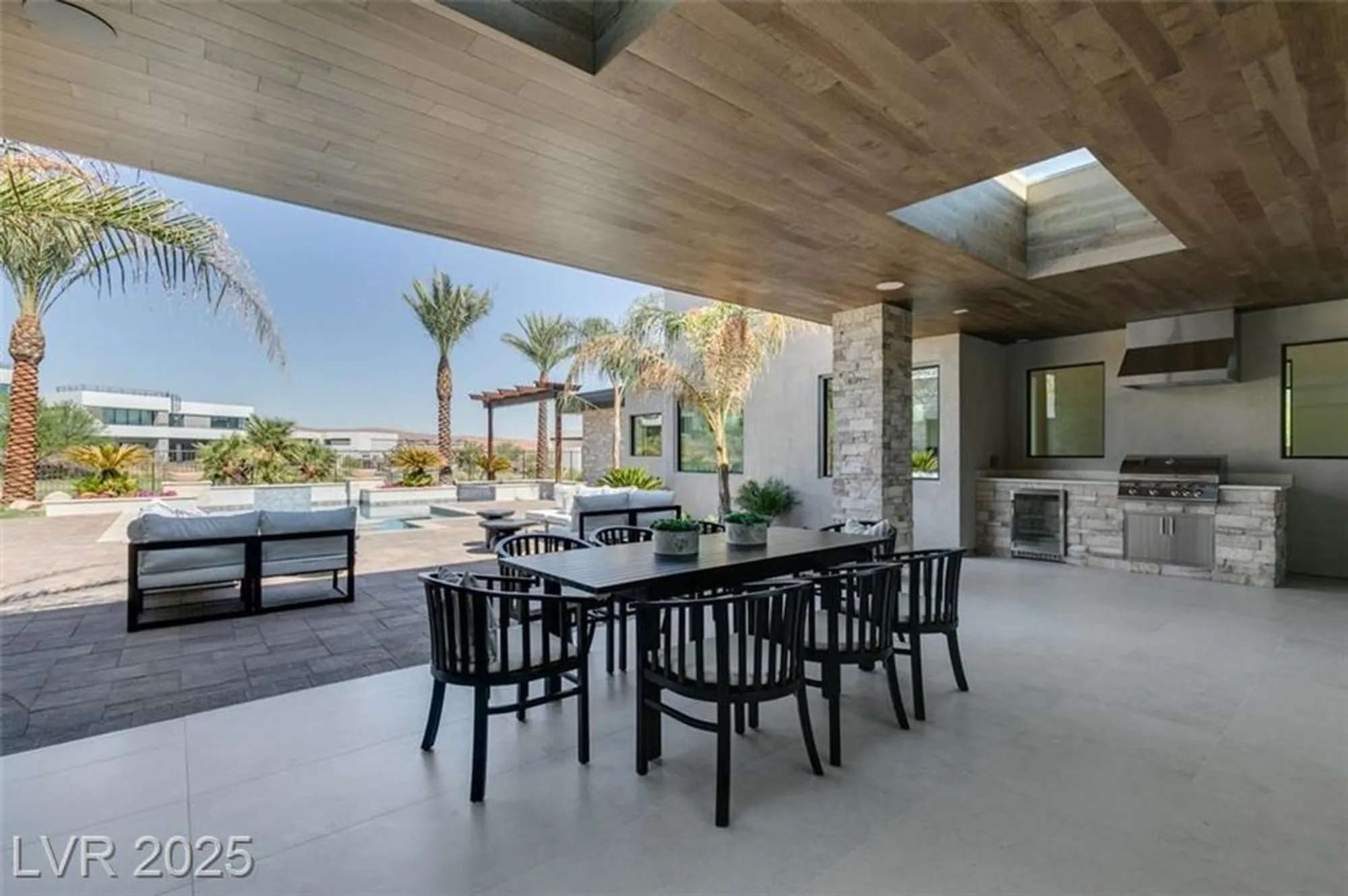 Property Slideshow image 36 of 48 | 40 reflection shores ln, Henderson, NV, 89011