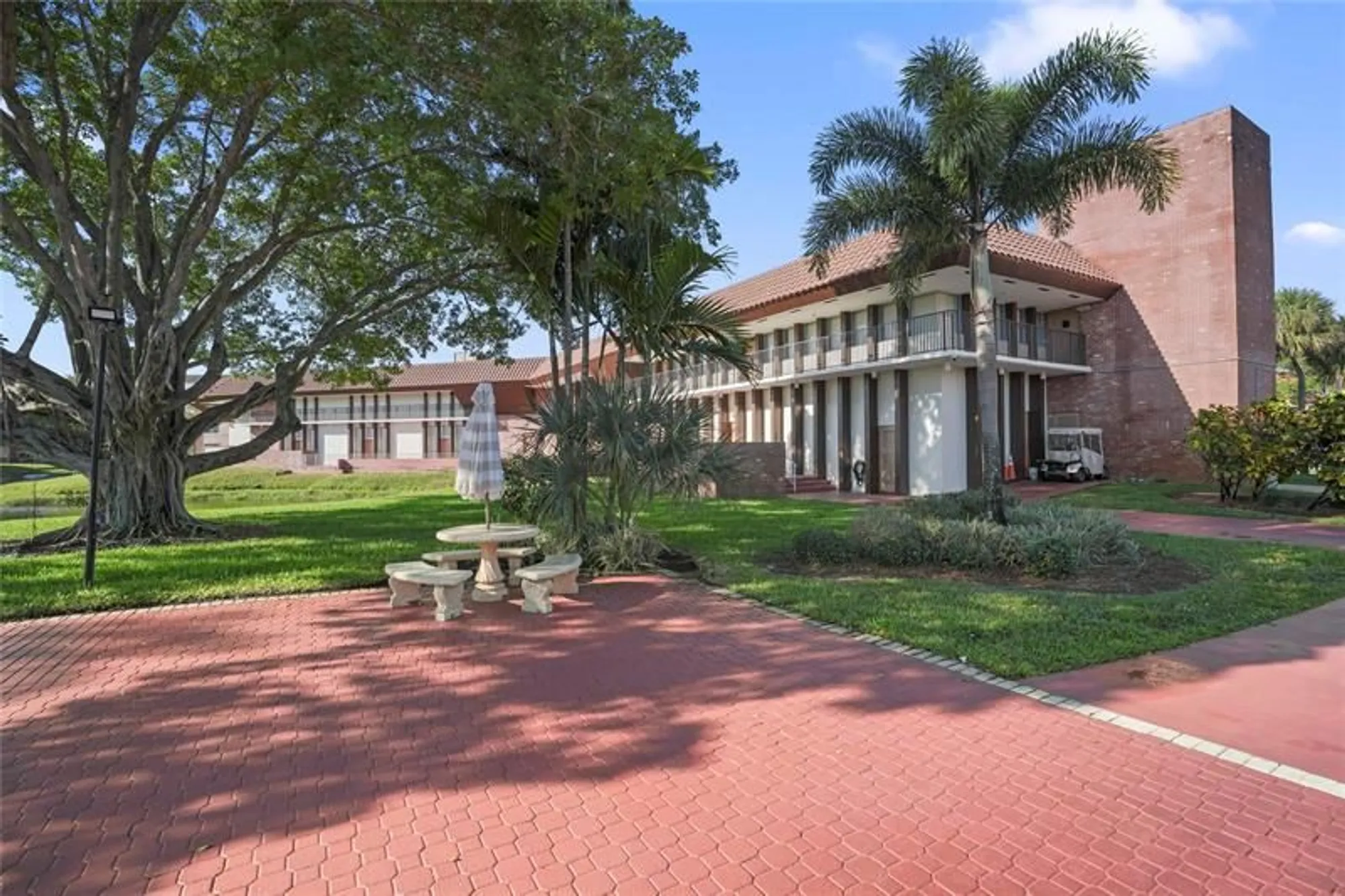 Property Slideshow image 29 of 43 | 3001 nw 46th ave 404, Lauderdale Lakes, FL, 33313