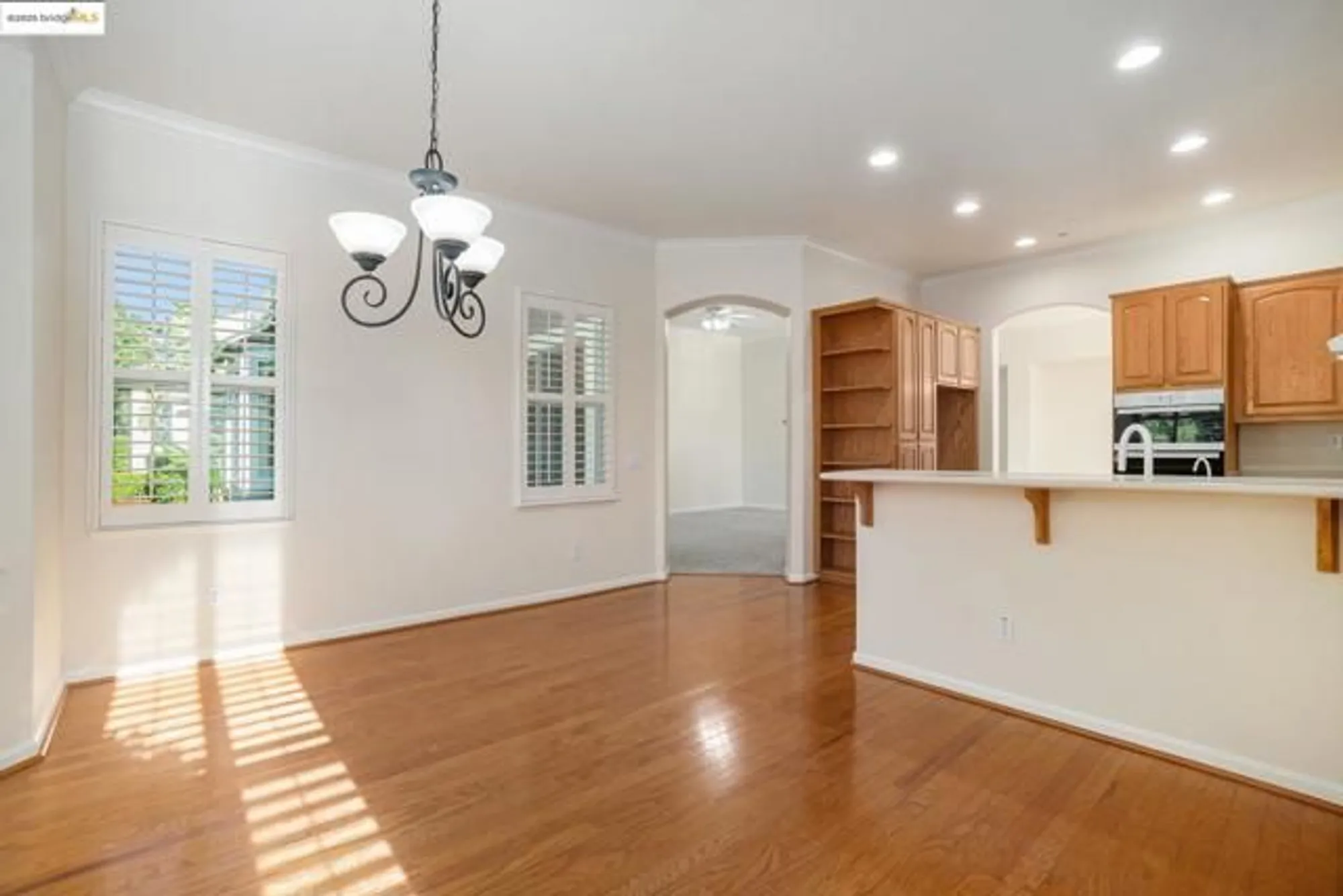 Property Slideshow image 8 of 33 | 1007 centennial dr, Brentwood, CA, 94513