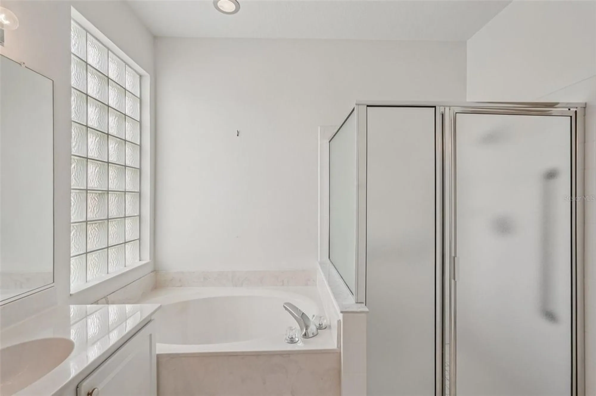 Property Slideshow image 26 of 61 | 2114 worthington greens dr, Sun City Center, FL, 33573