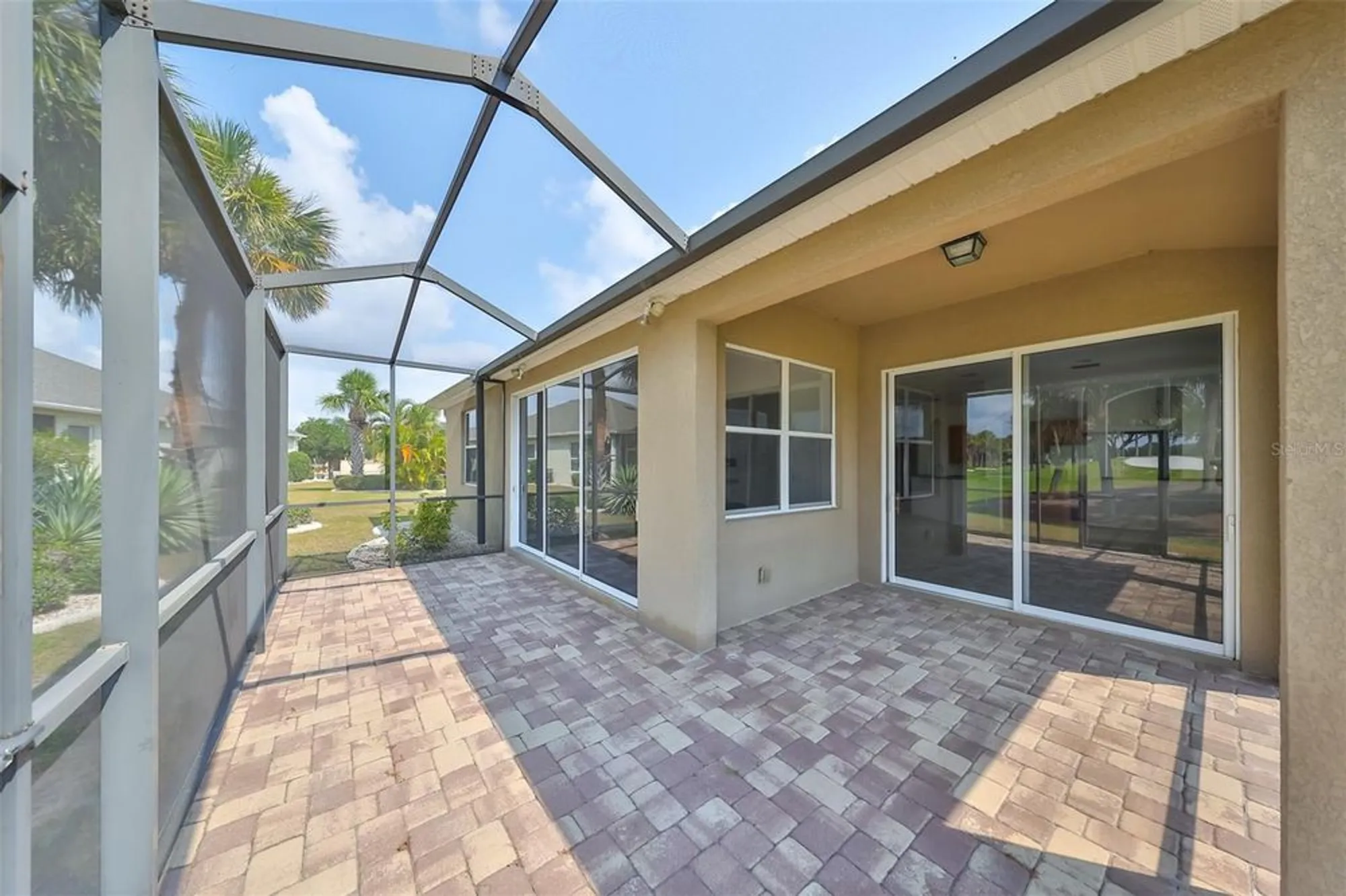 Property Slideshow image 24 of 35 | 404 grand chateaux way, Sun City Center, FL, 33573