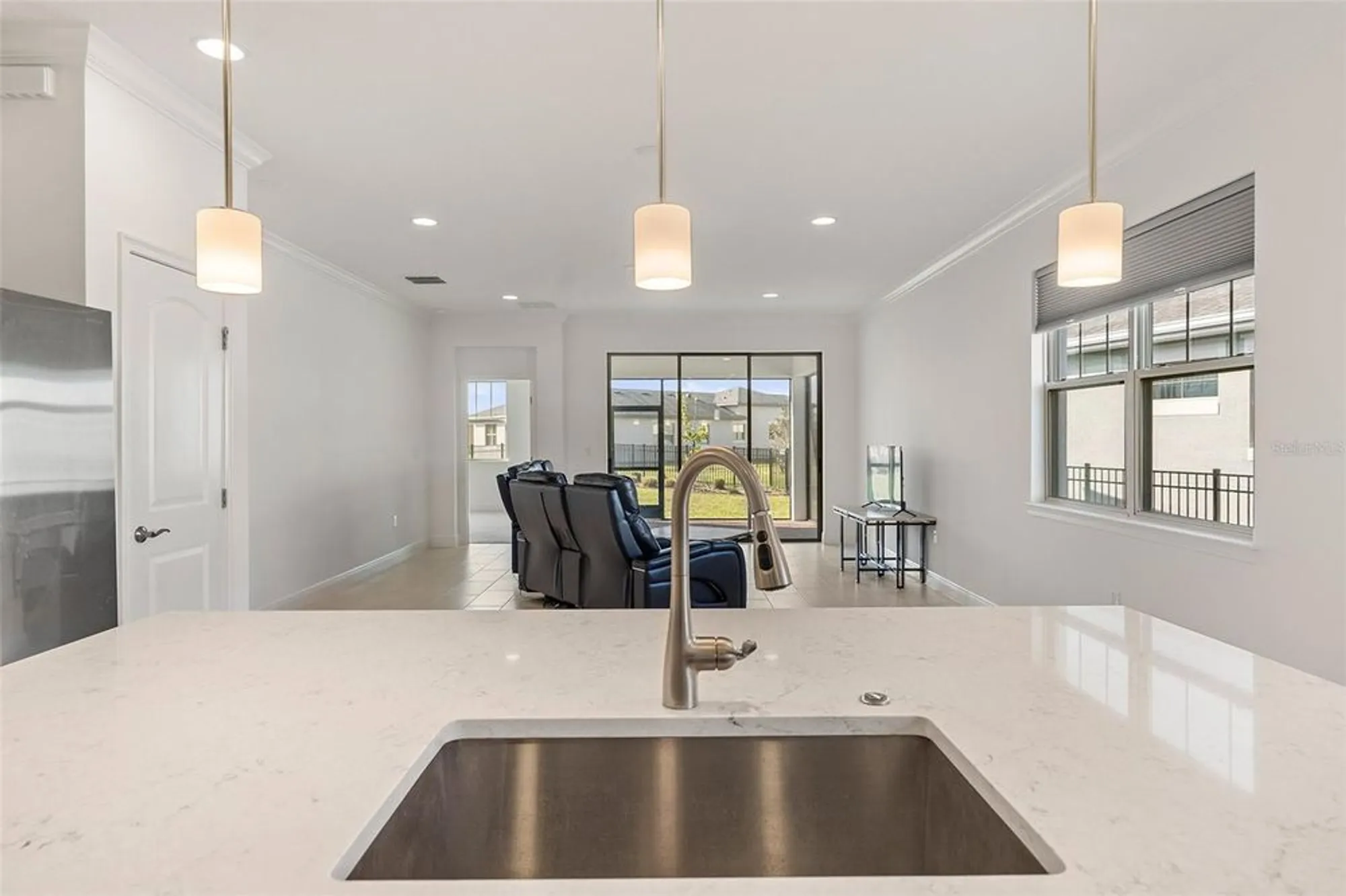 Property Slideshow image 8 of 44 | 3168 songbird cir, Harmony, FL, 34773