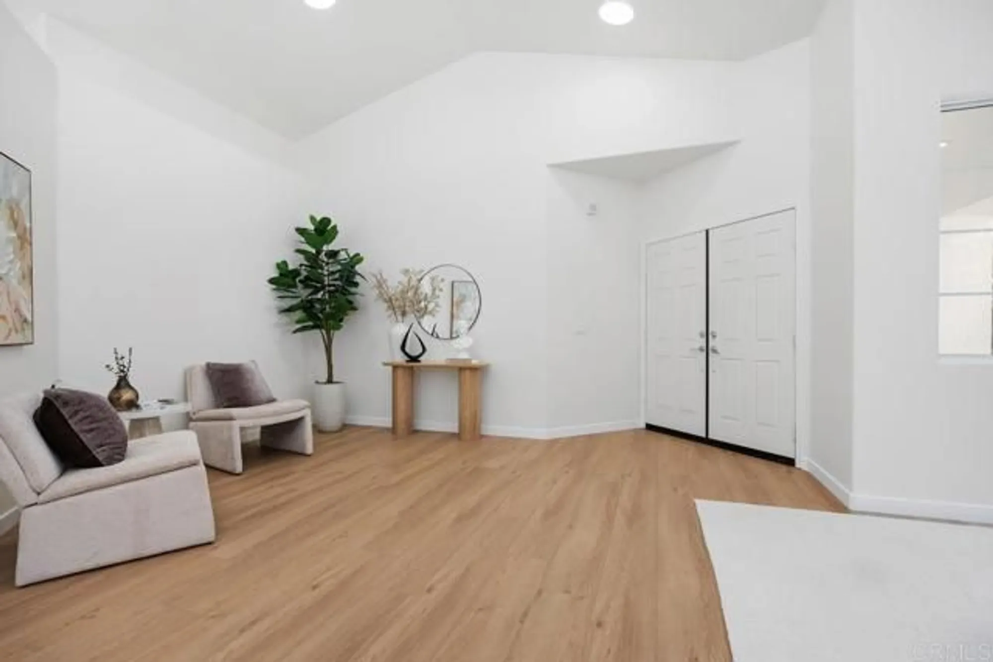 Property Slideshow image 6 of 52 | 4888 thebes way, Oceanside, CA, 92056