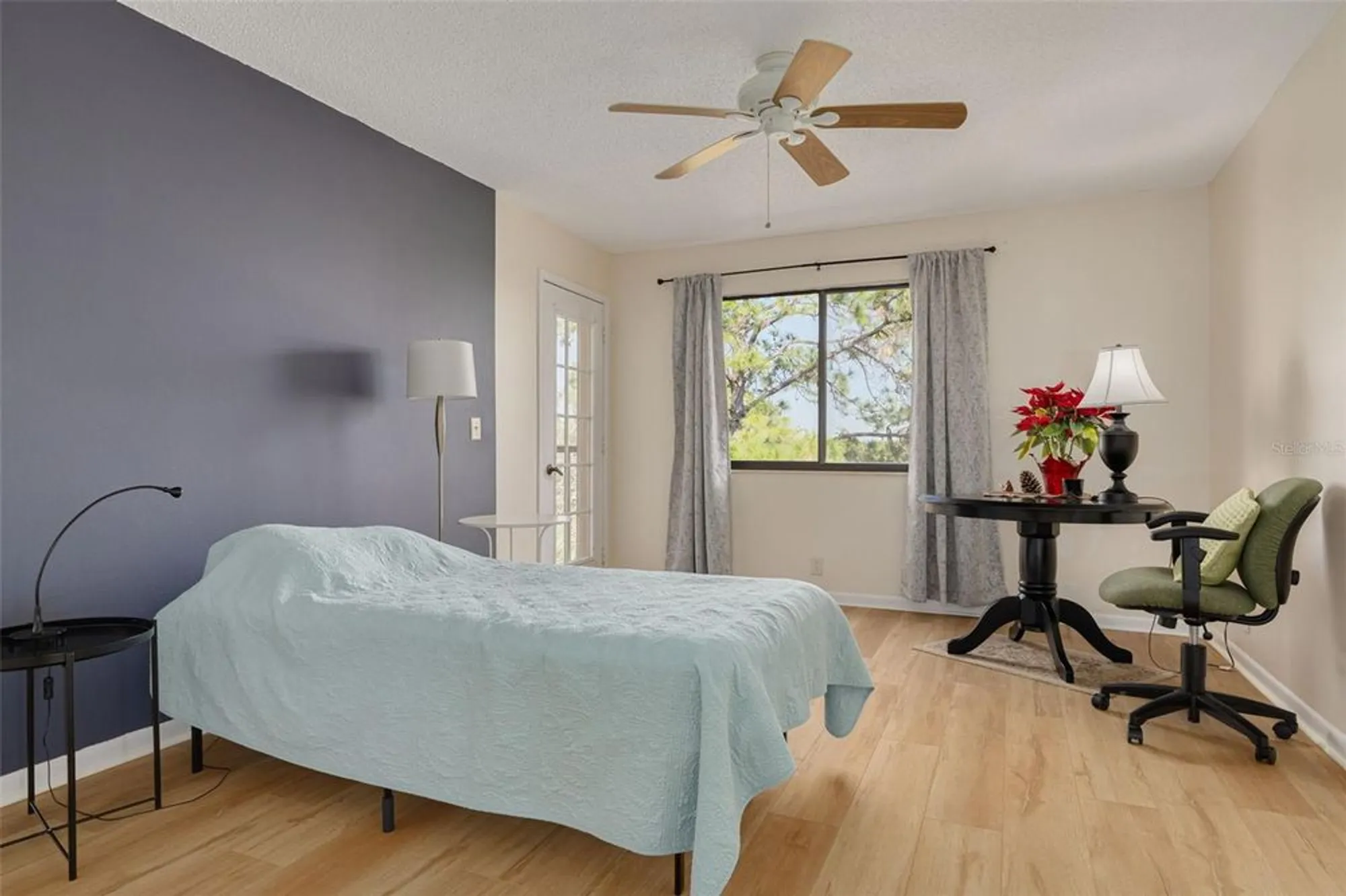 Property Slideshow image 15 of 29 | 3062 eastland blvd 406, Clearwater, FL, 33761