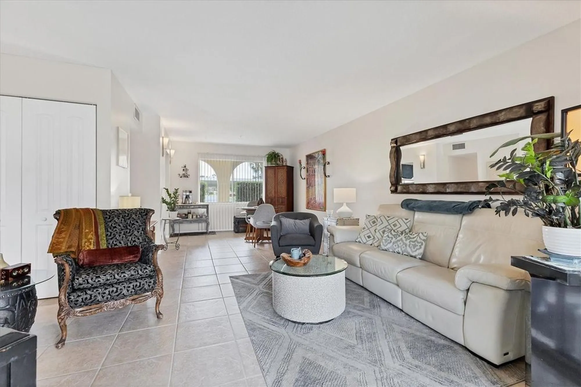 Property Slideshow image 4 of 40 | 3690 pinecrest st unit 114, Sarasota, FL, 34232