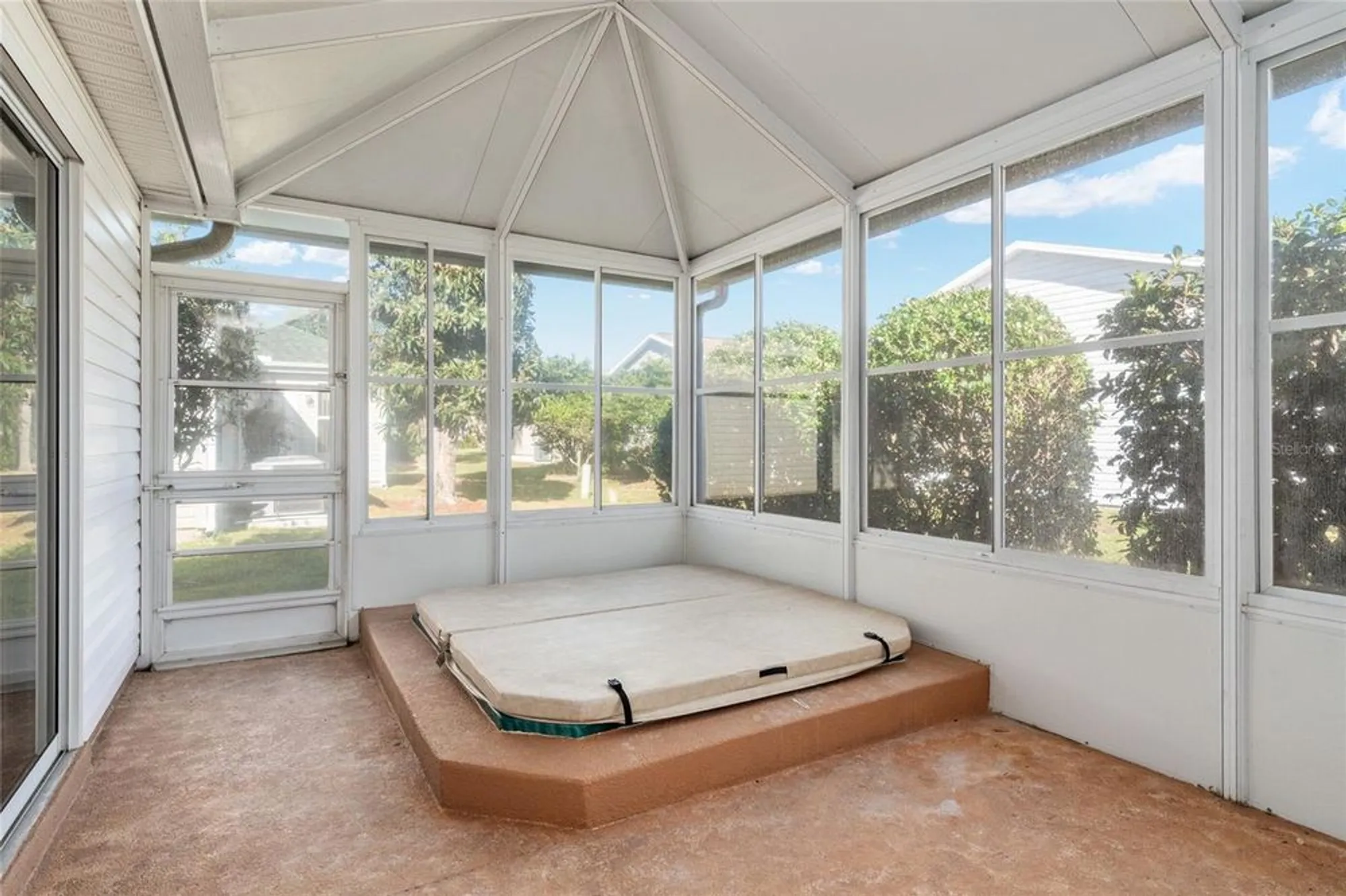 Property Slideshow image 28 of 38 | 411 aldama ave, The Villages, FL, 32159