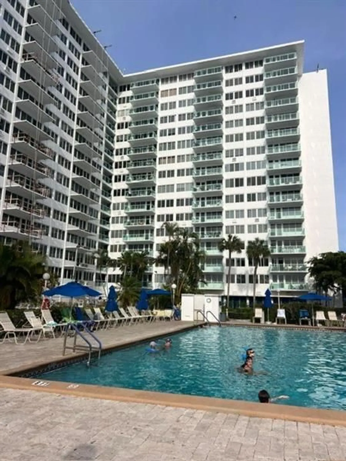 Property Slideshow image 7 of 39 | 3233 ne 34th st apt 1404, Fort Lauderdale, FL, 33308