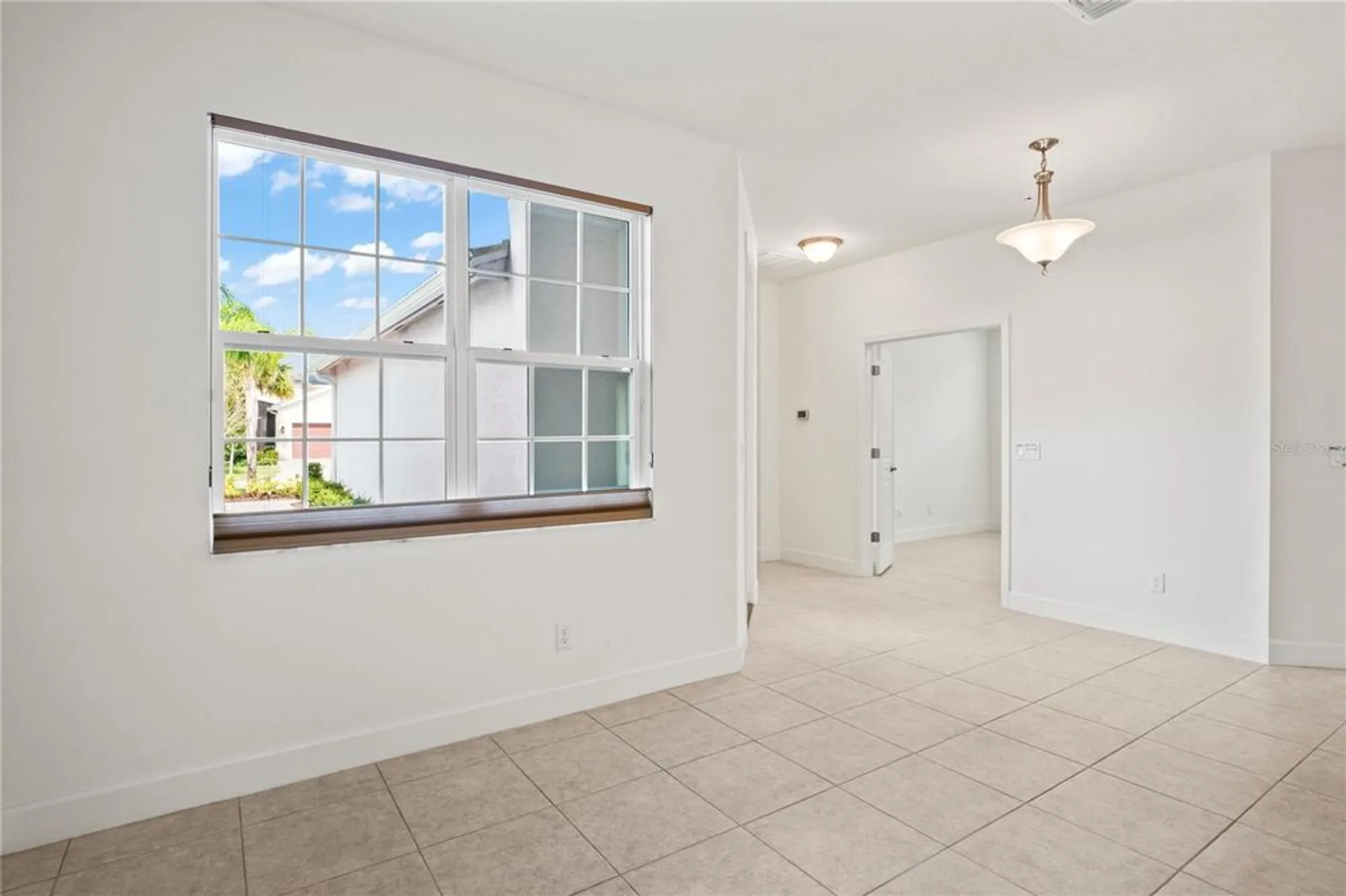 Property Slideshow image 18 of 61 | 4906 avila lakes dr, Wimauma, FL, 33598