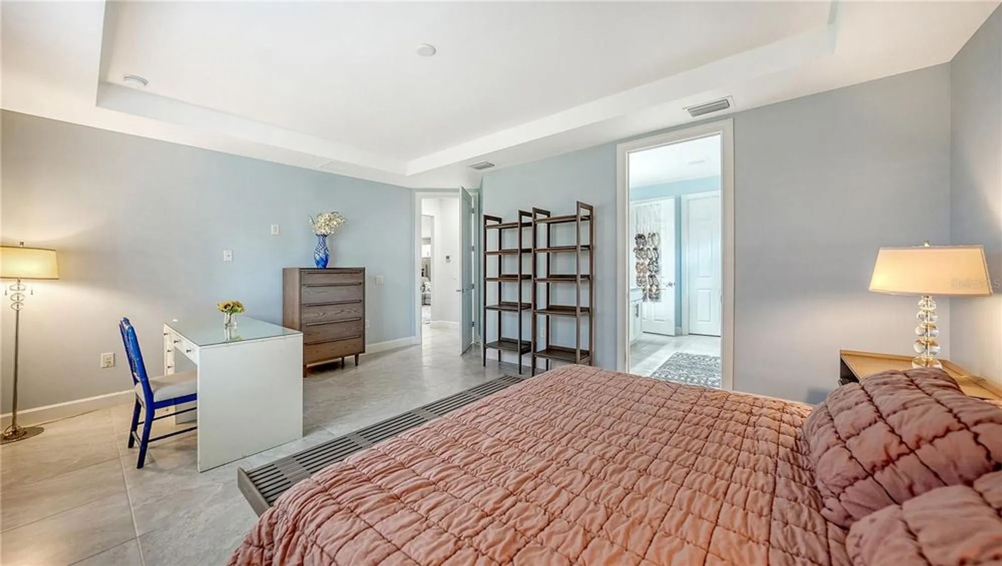 Property Slideshow image 13 of 59 | 5595 rain lily ct, Sarasota, FL, 34238