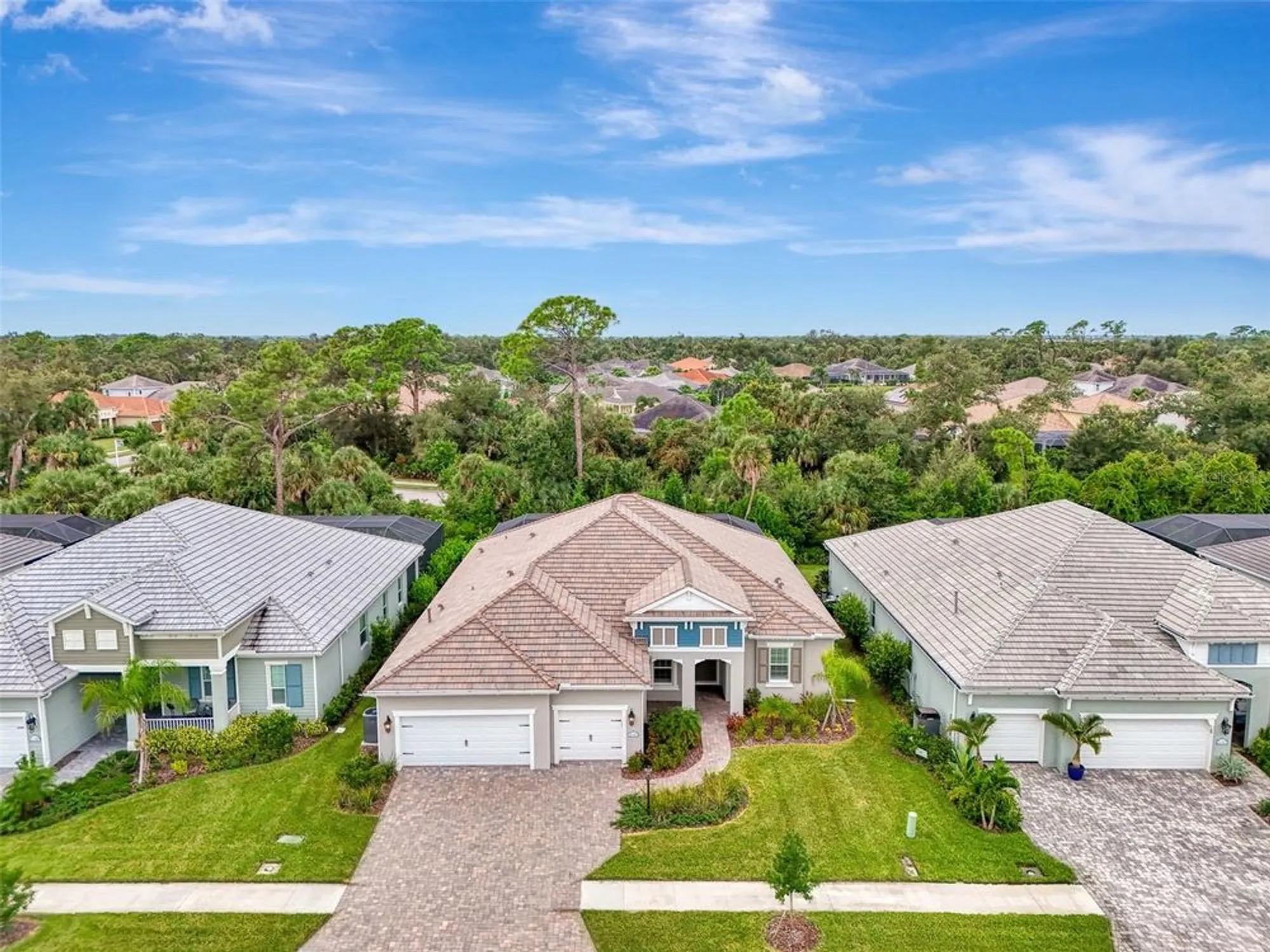 Property Slideshow image 3 of 92 | 21353 holmes cir, Venice, FL, 34293