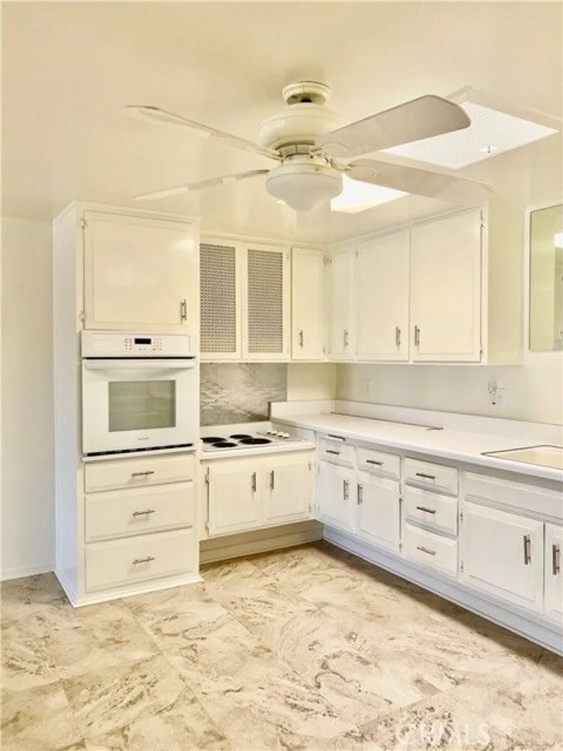 Property Slideshow image 11 of 30 | 13800 annadale dr, Seal Beach, CA, 90740