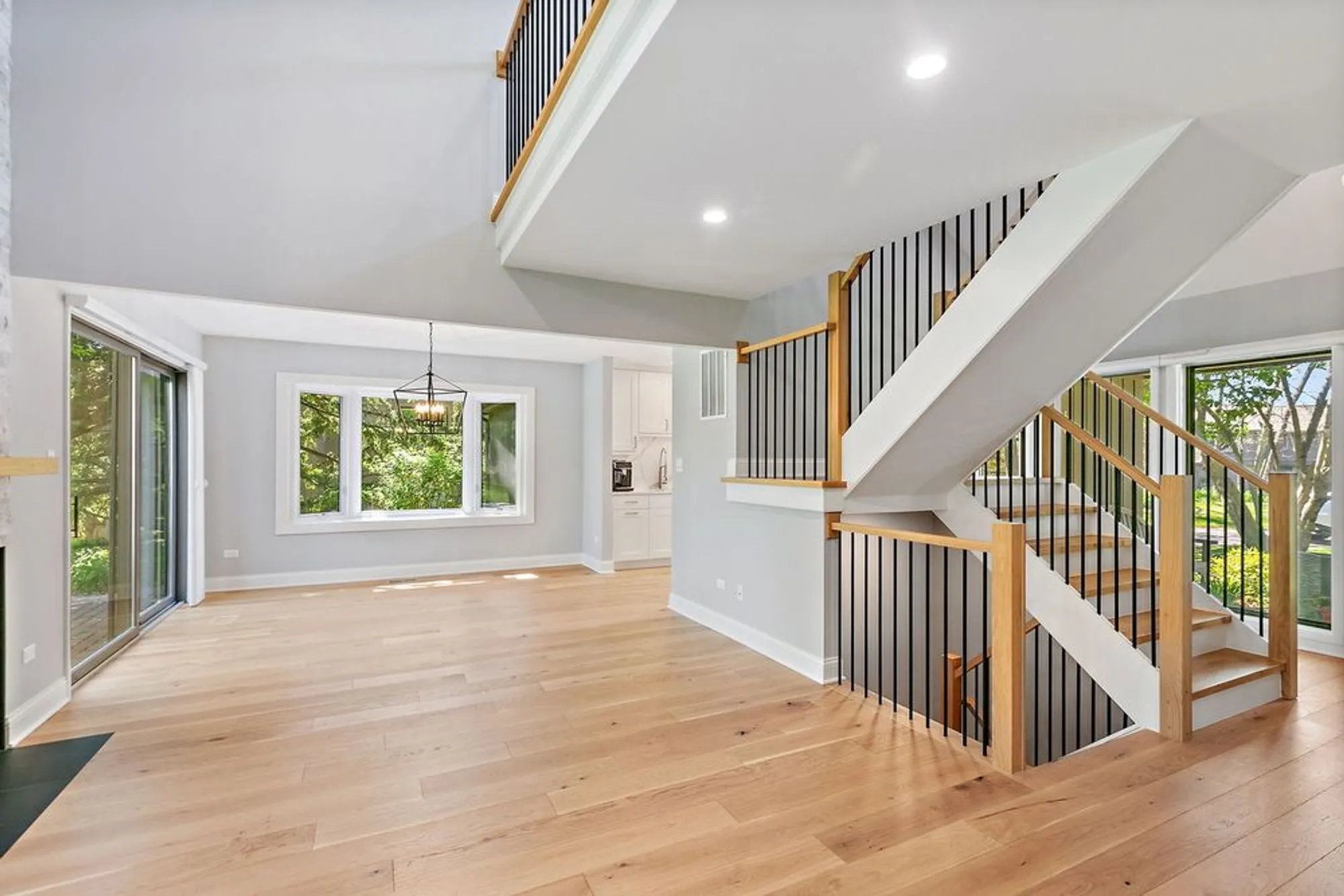 Property Slideshow image 6 of 48 | 535 woodview rd, Lake Barrington, IL, 60010